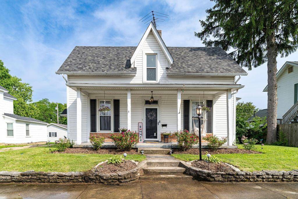Mechanicsburg, OH 43044,27 E Race Street