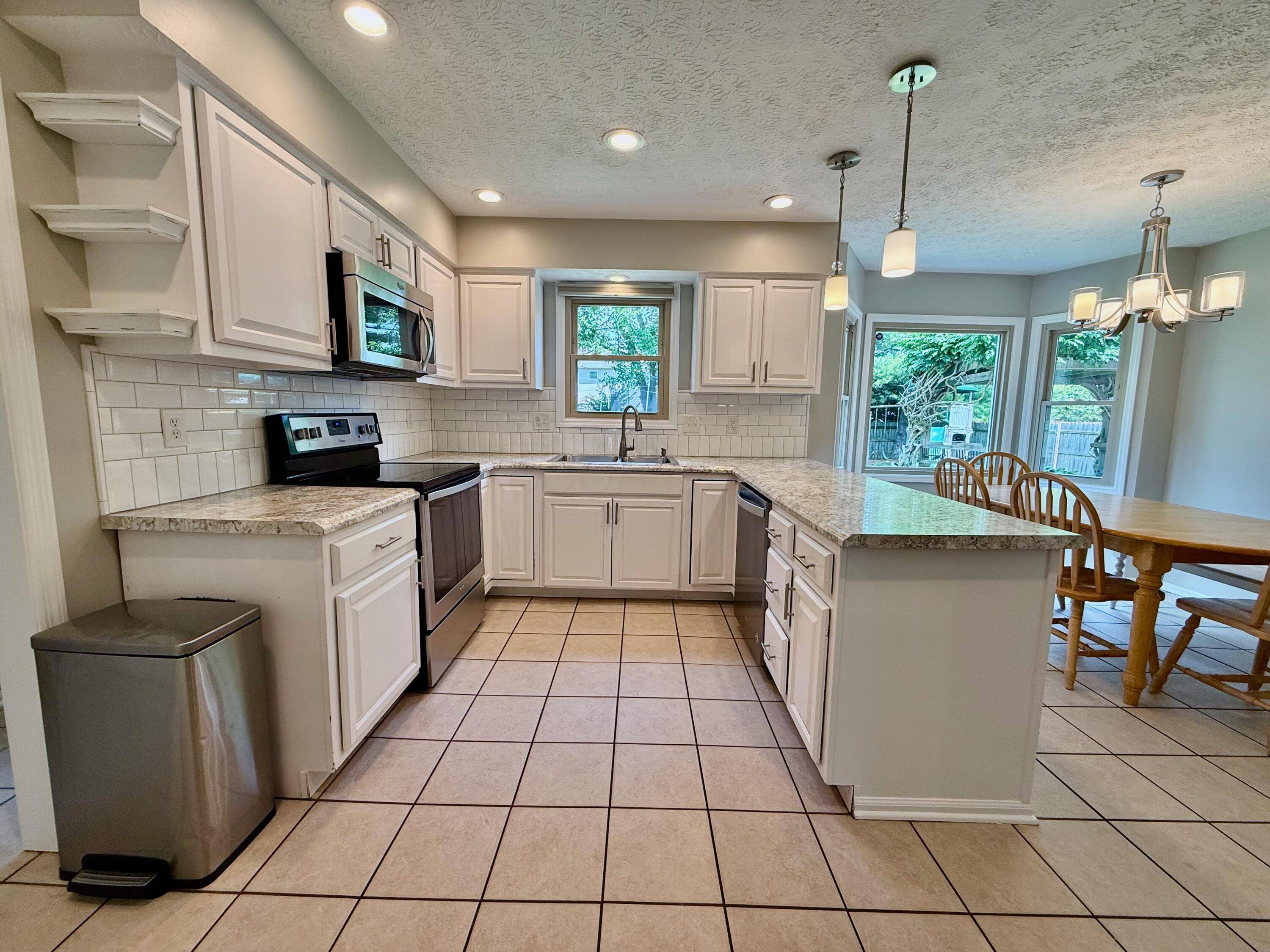 Columbus, OH 43235,1724 Ramblewood Avenue