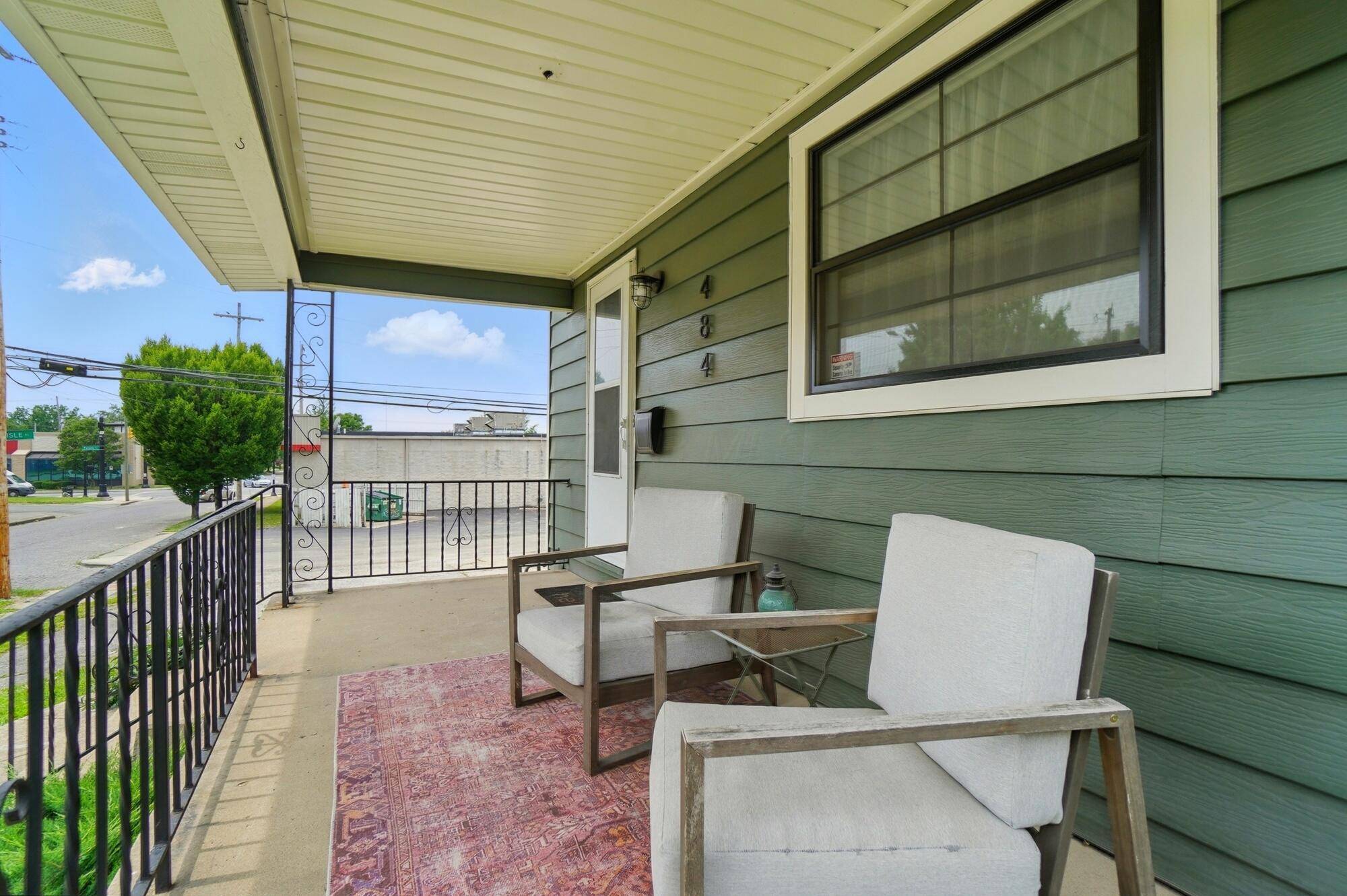 Columbus, OH 43207,484 Sheldon Avenue