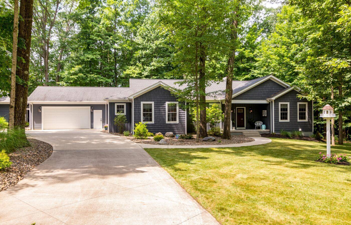 Howard, OH 43028,525 Floral Valley Drive