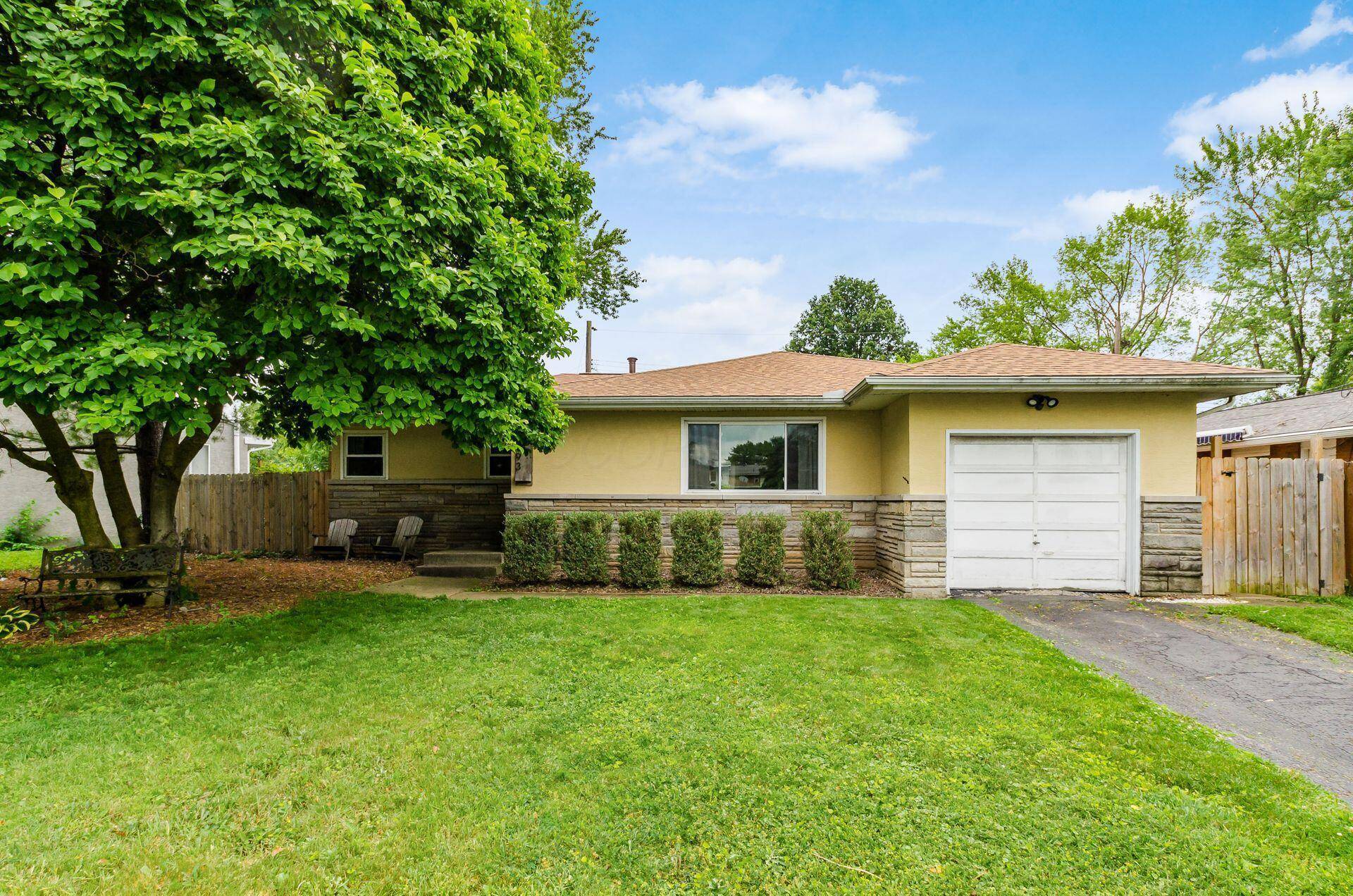 Columbus, OH 43224,1493 Pershing Drive
