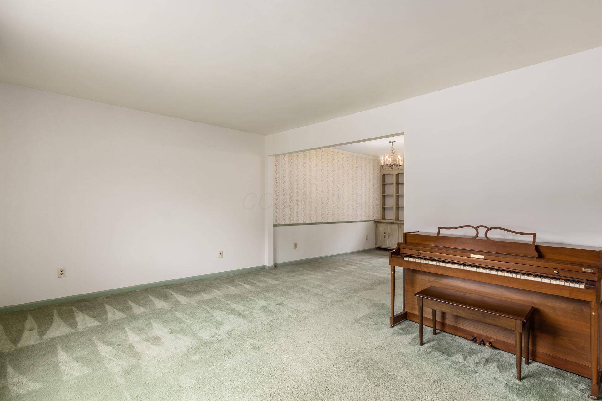 Columbus, OH 43220,1731 Moreland Drive