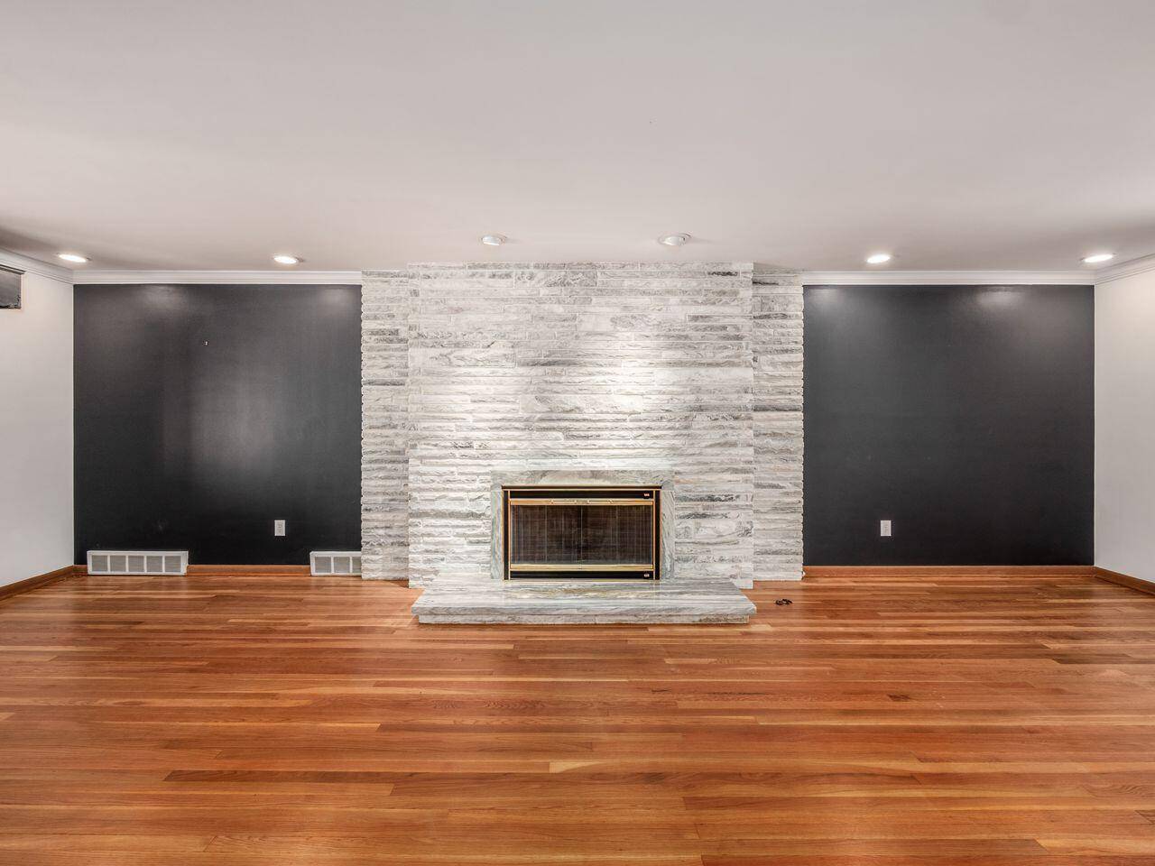 Columbus, OH 43221,2663 Charing Road