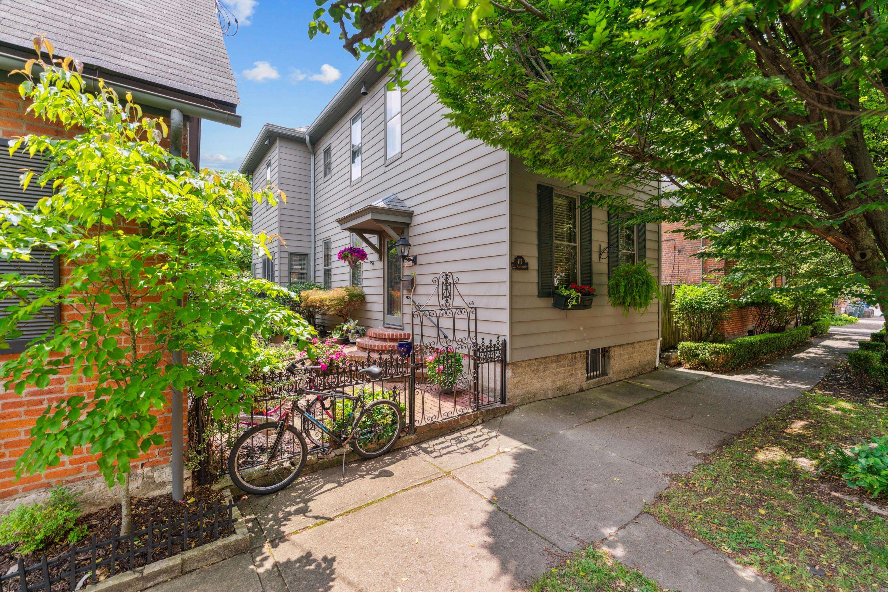 Columbus, OH 43206,117 E Frankfort Street