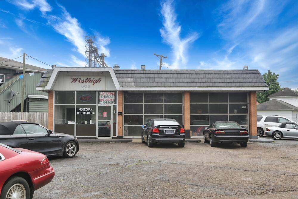 Mount Vernon, OH 43050,608 W High Street