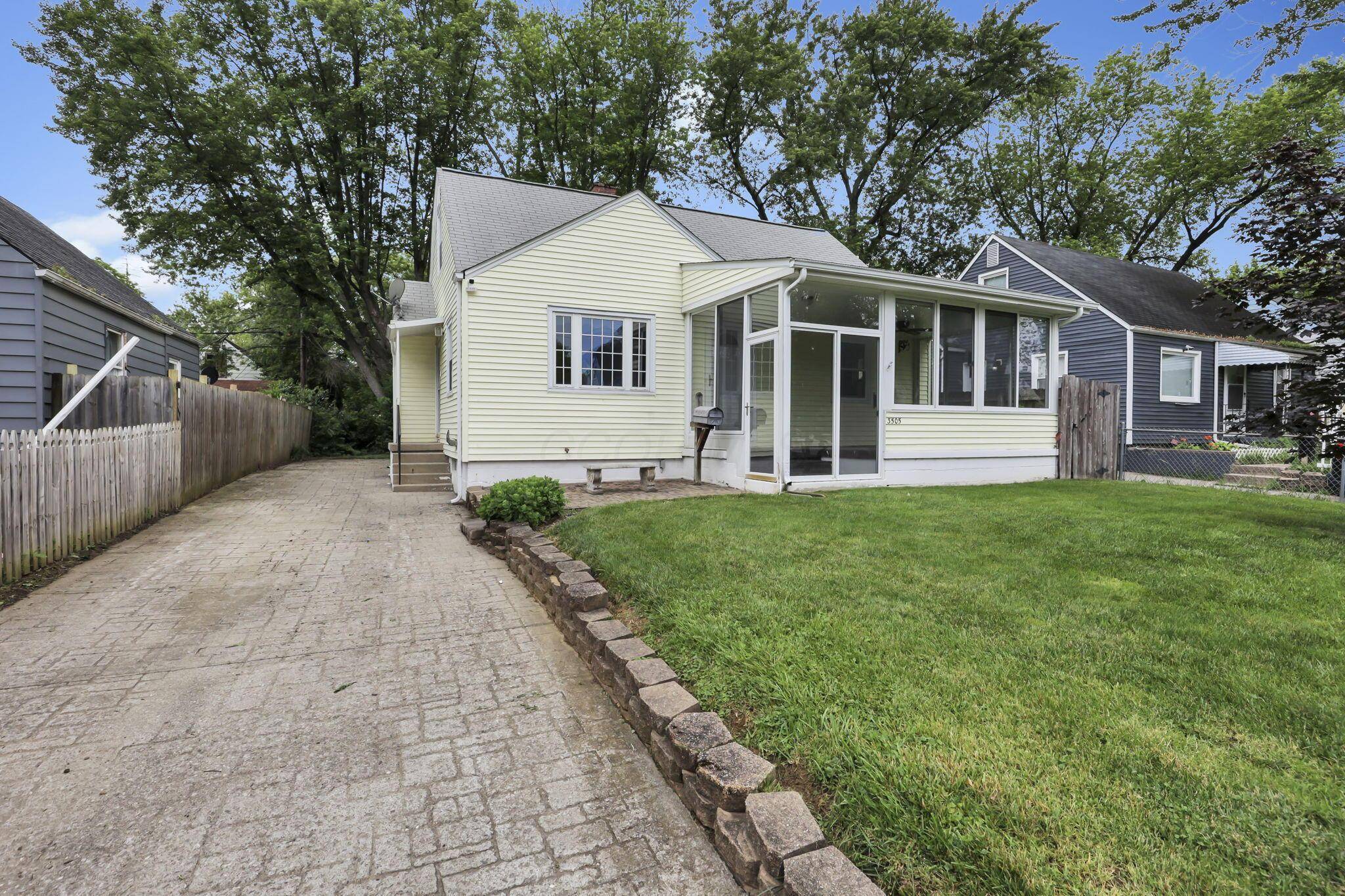 Columbus, OH 43224,3505 Dresden Street