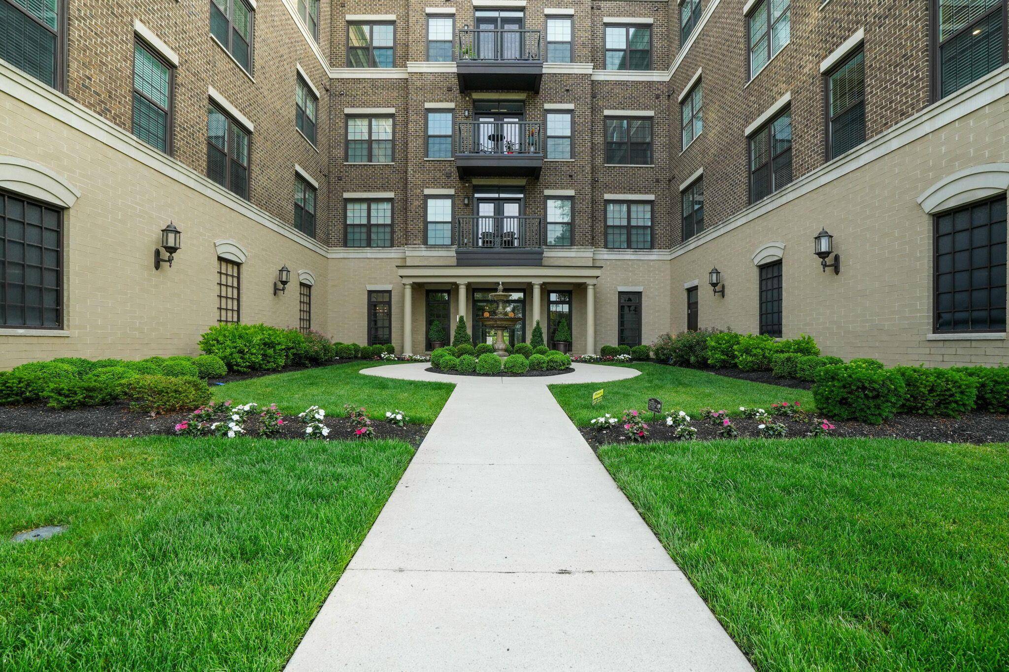 Columbus, OH 43203,1670 E Broad Street #208