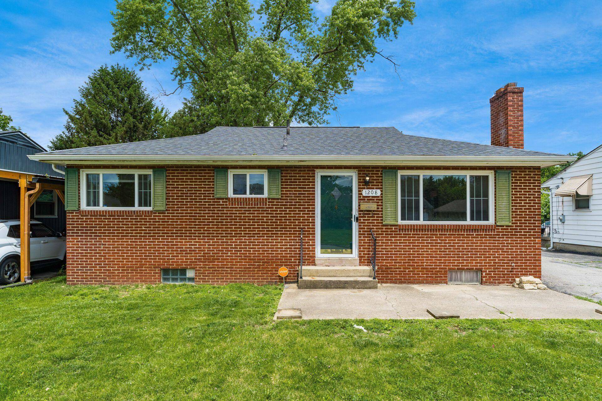 Columbus, OH 43227,1208 Carolwood Avenue