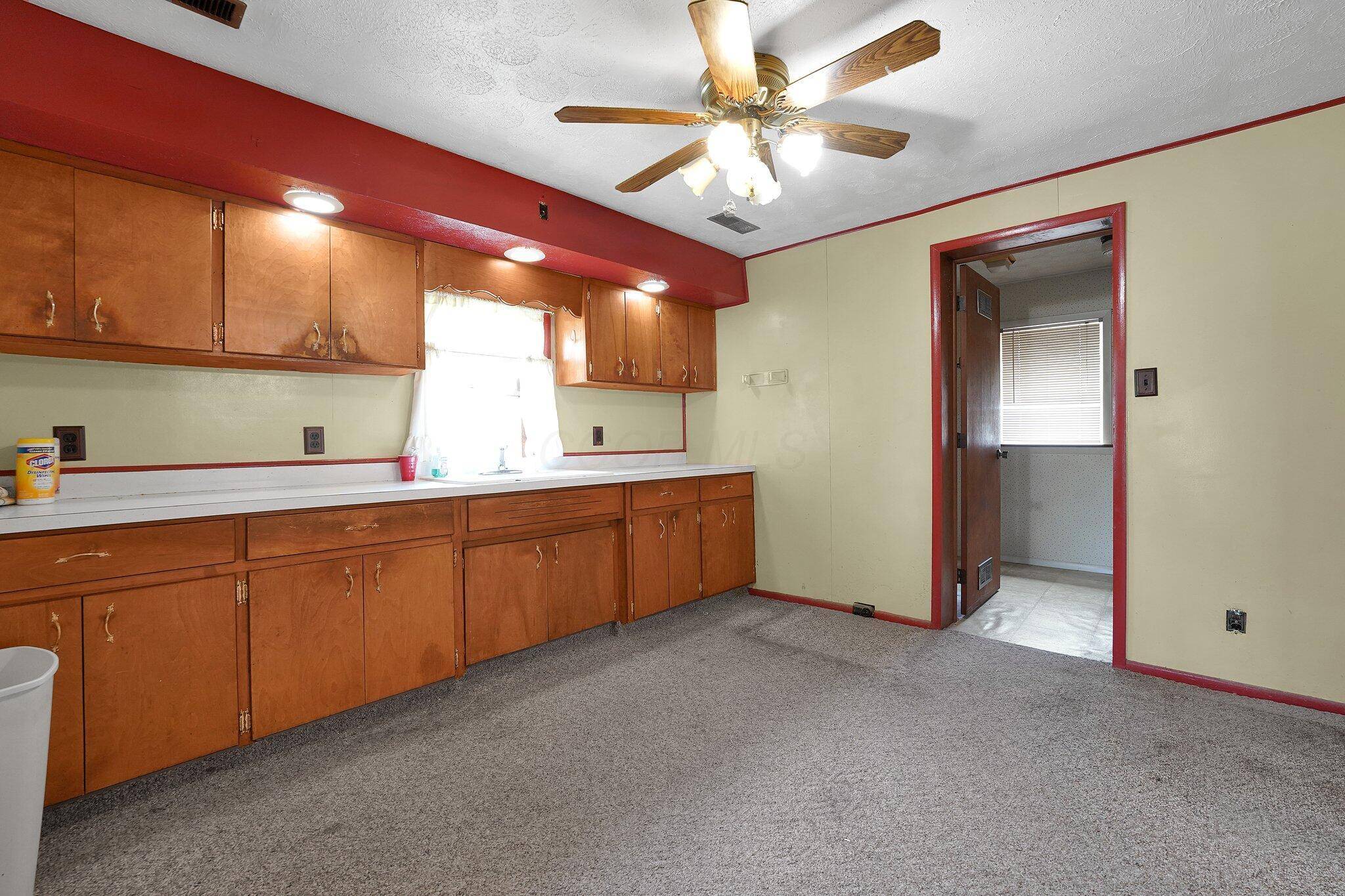 Circleville, OH 43113,412 E Mill Street