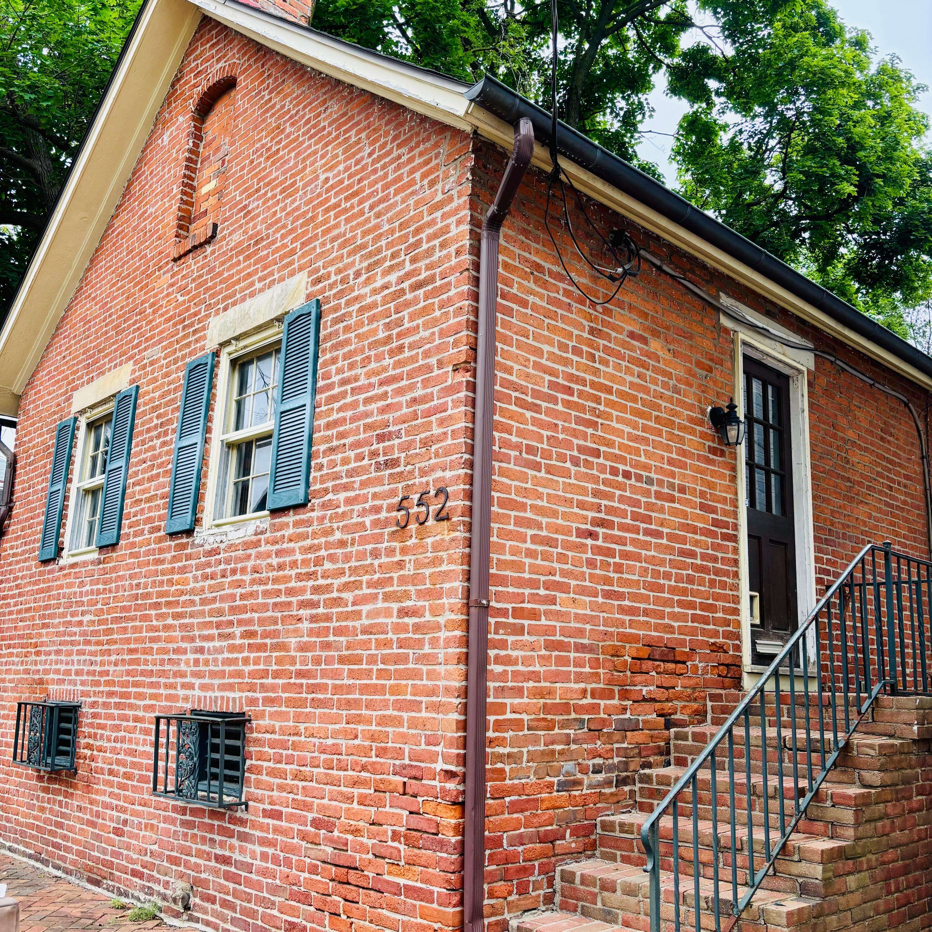 Columbus, OH 43206,552 S 6th Street