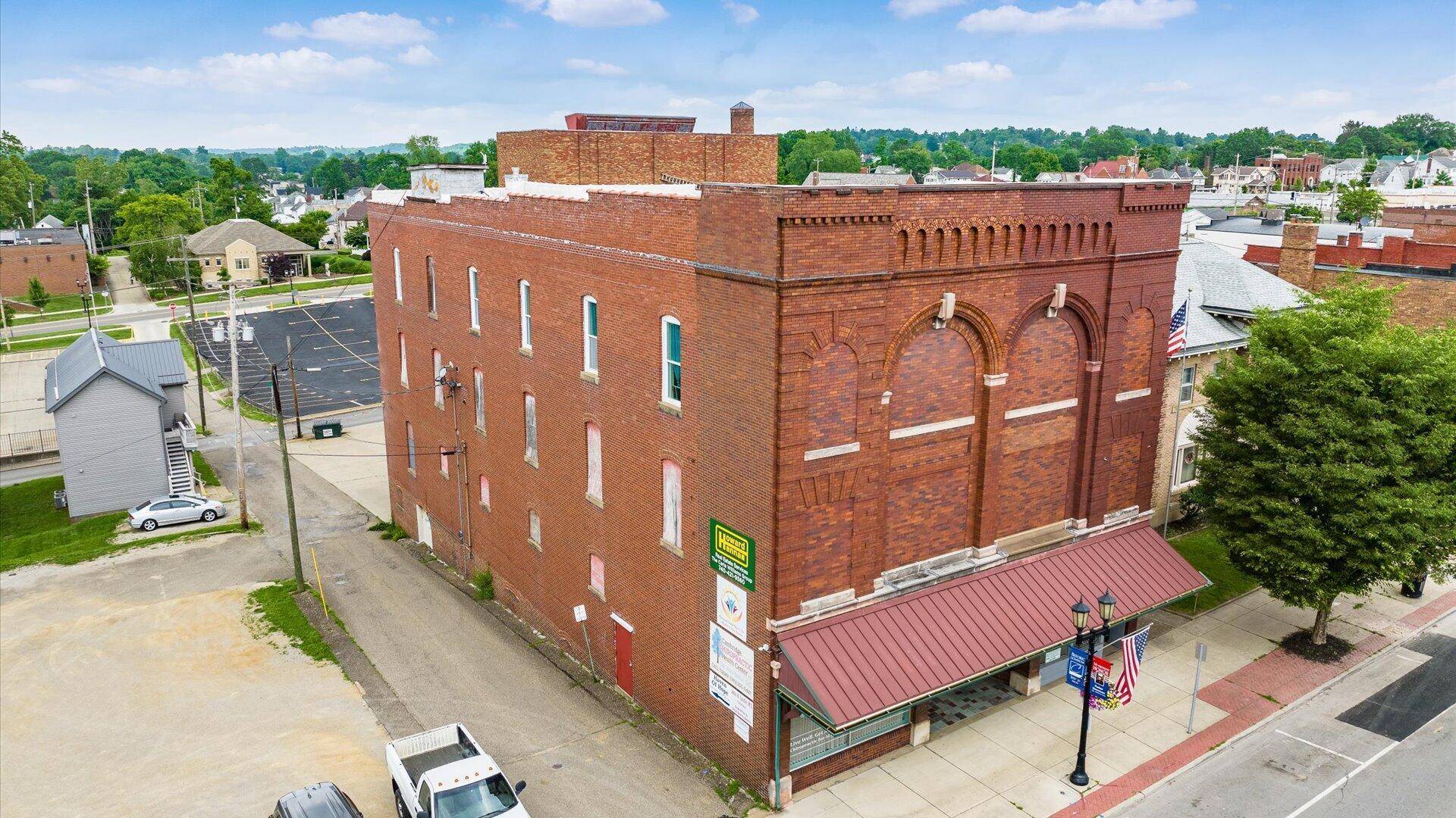 Cambridge, OH 43725,927 Wheeling Avenue