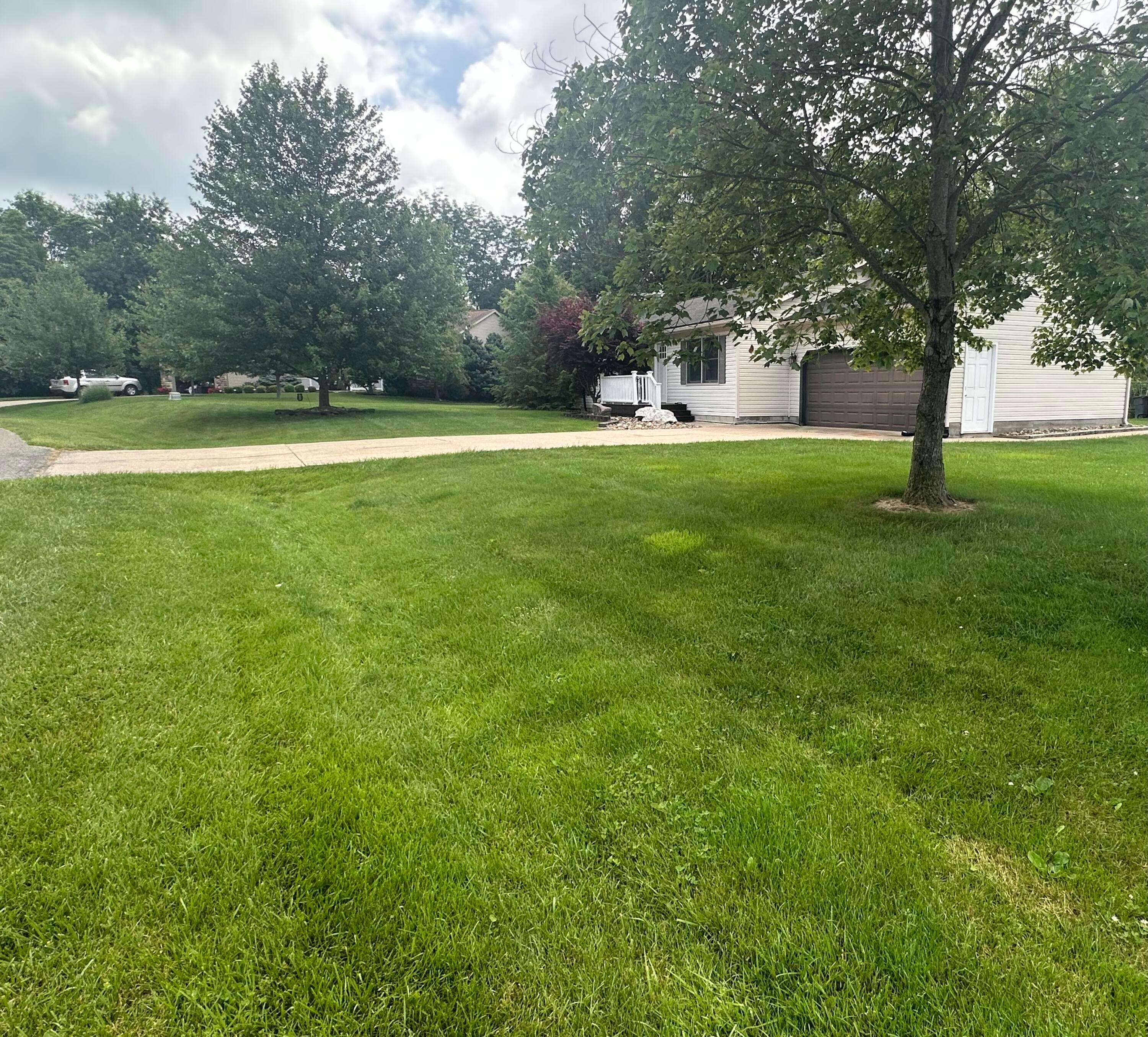 Howard, OH 43028,477 Greenlawn Drive