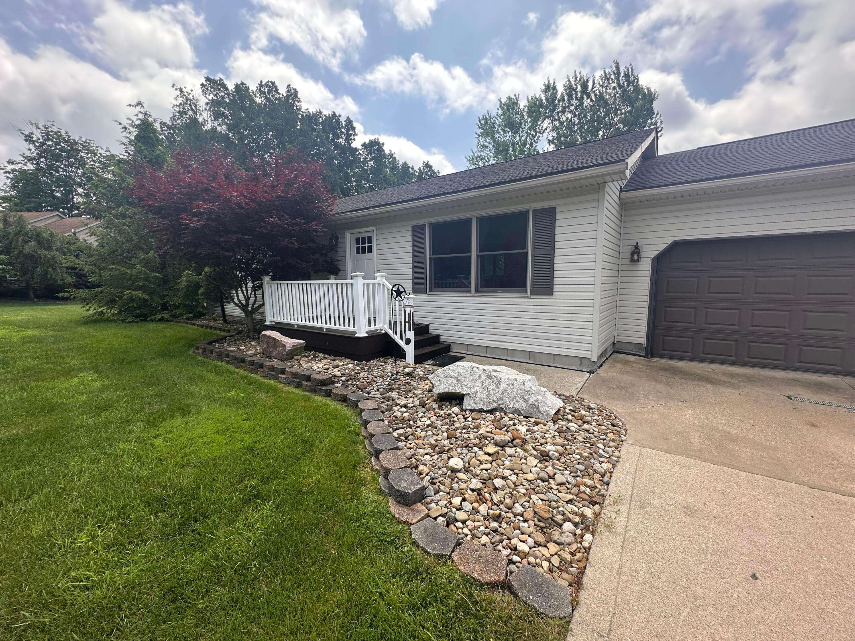 Howard, OH 43028,477 Greenlawn Drive