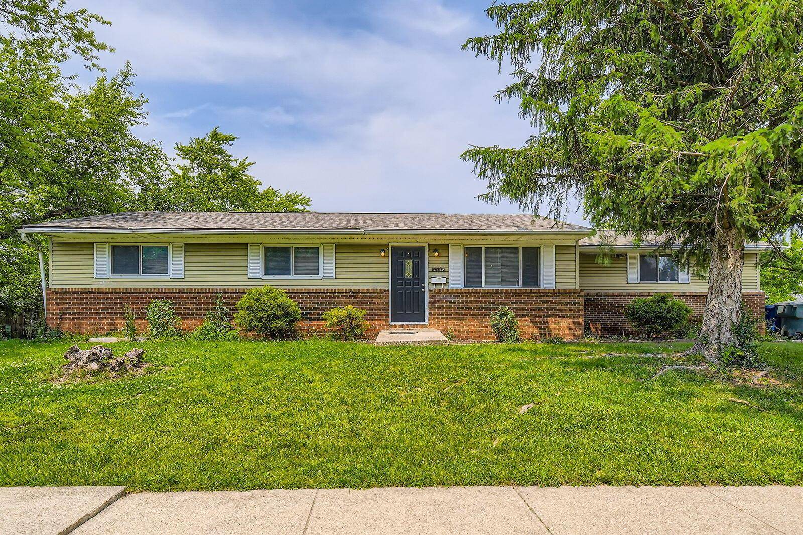 Columbus, OH 43229,5359 Ivywood Lane
