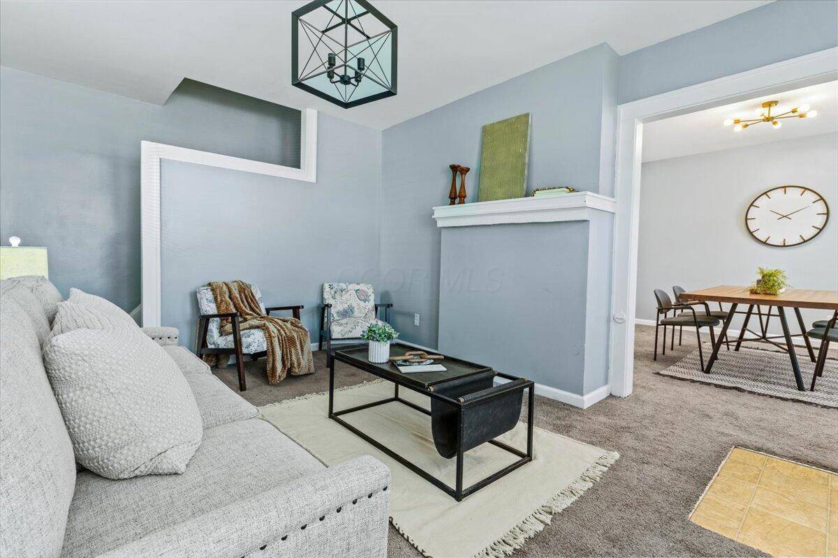 Columbus, OH 43223,364 Clarendon Avenue