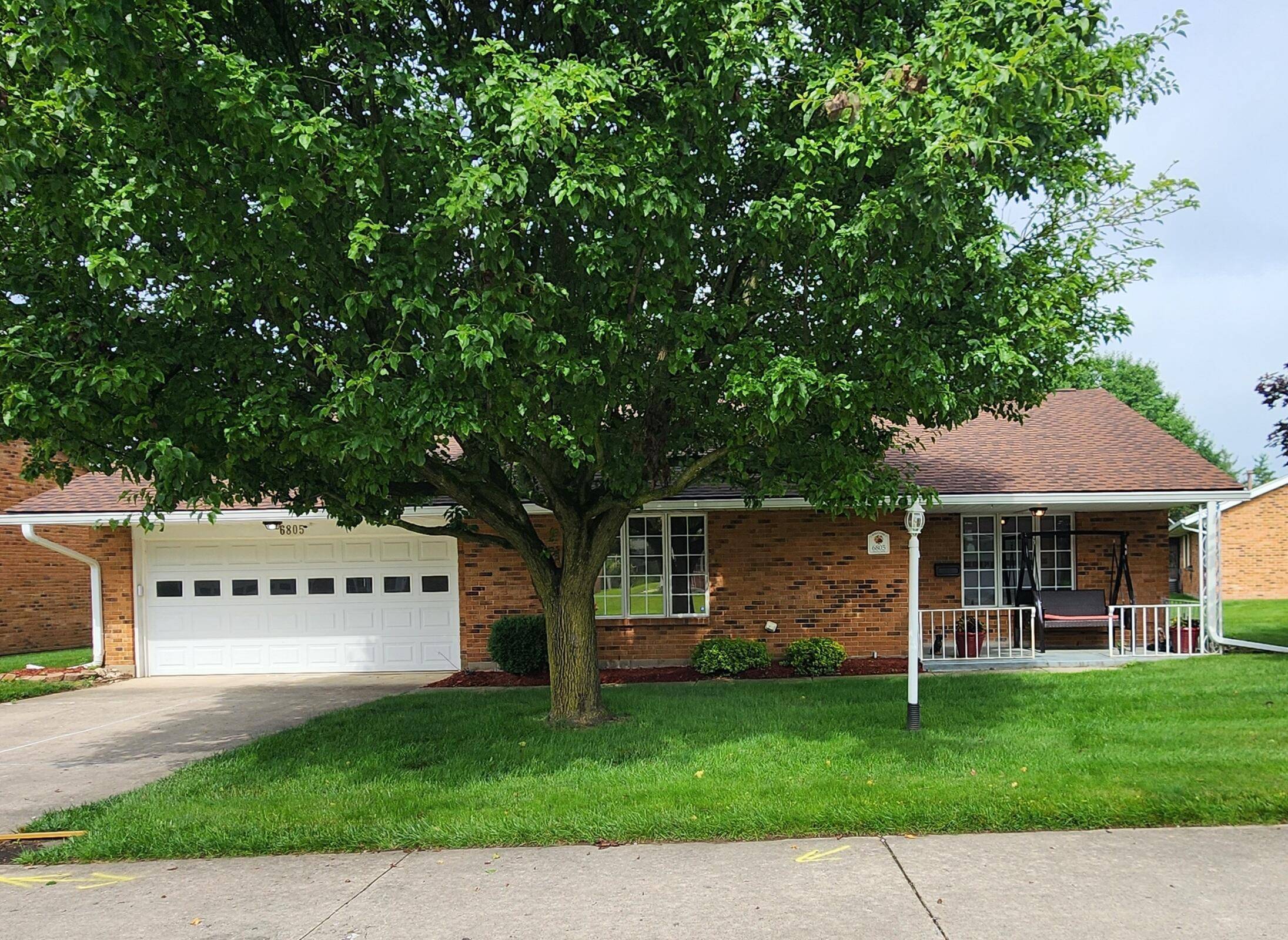 Dayton, OH 45424,6805 Willow Creek Drive
