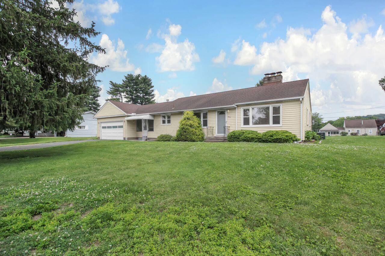 Heath, OH 43056,824 Colonial Drive
