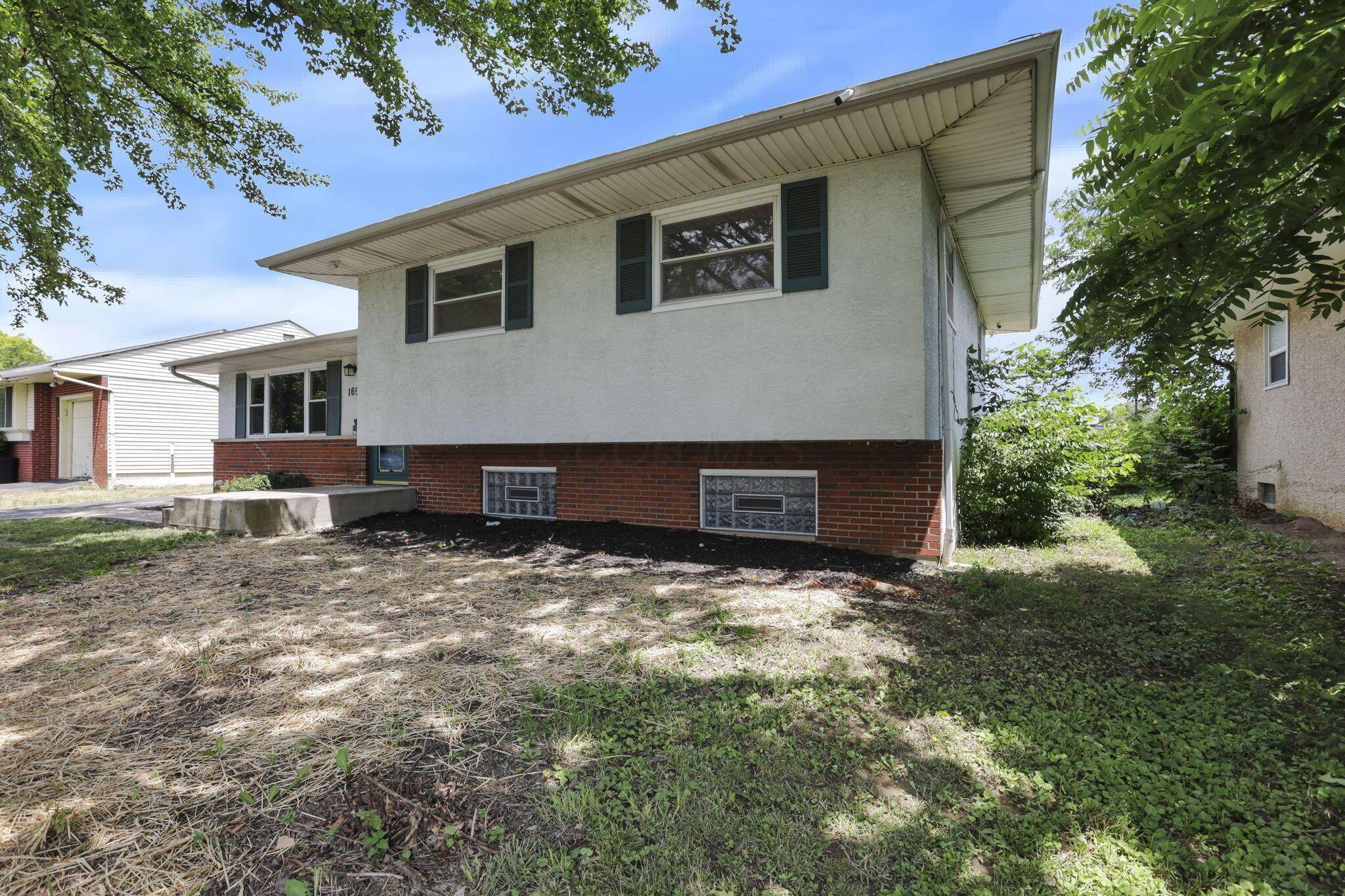 Columbus, OH 43232,1698 Woodcrest Road