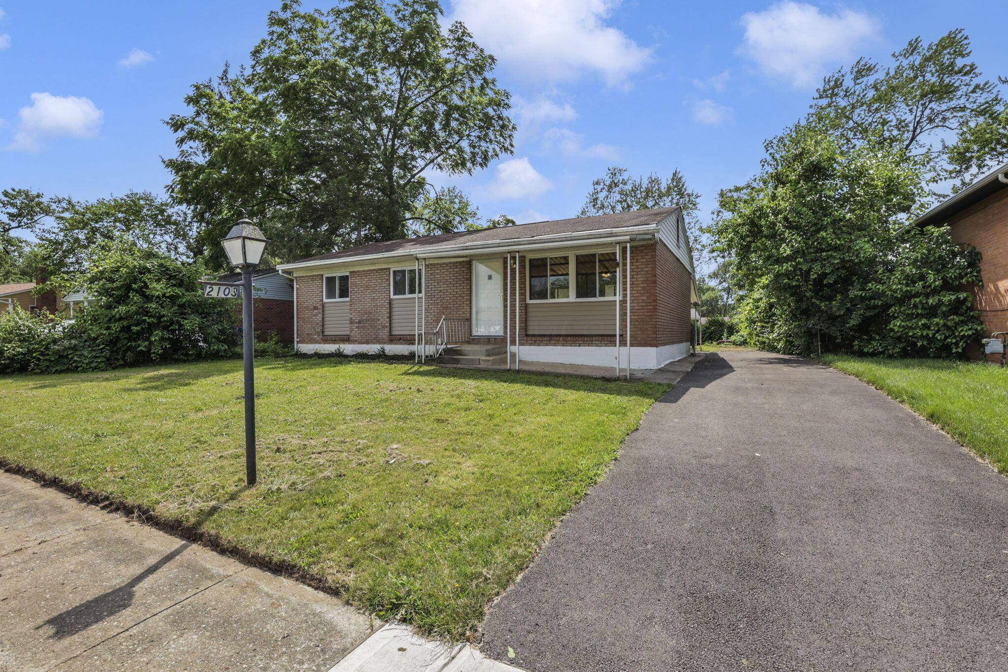 Columbus, OH 43232,2103 Rochelle Place