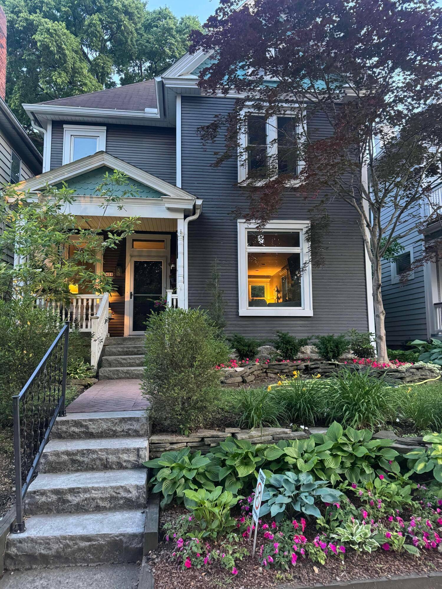 Columbus, OH 43201,489 W 4th Avenue