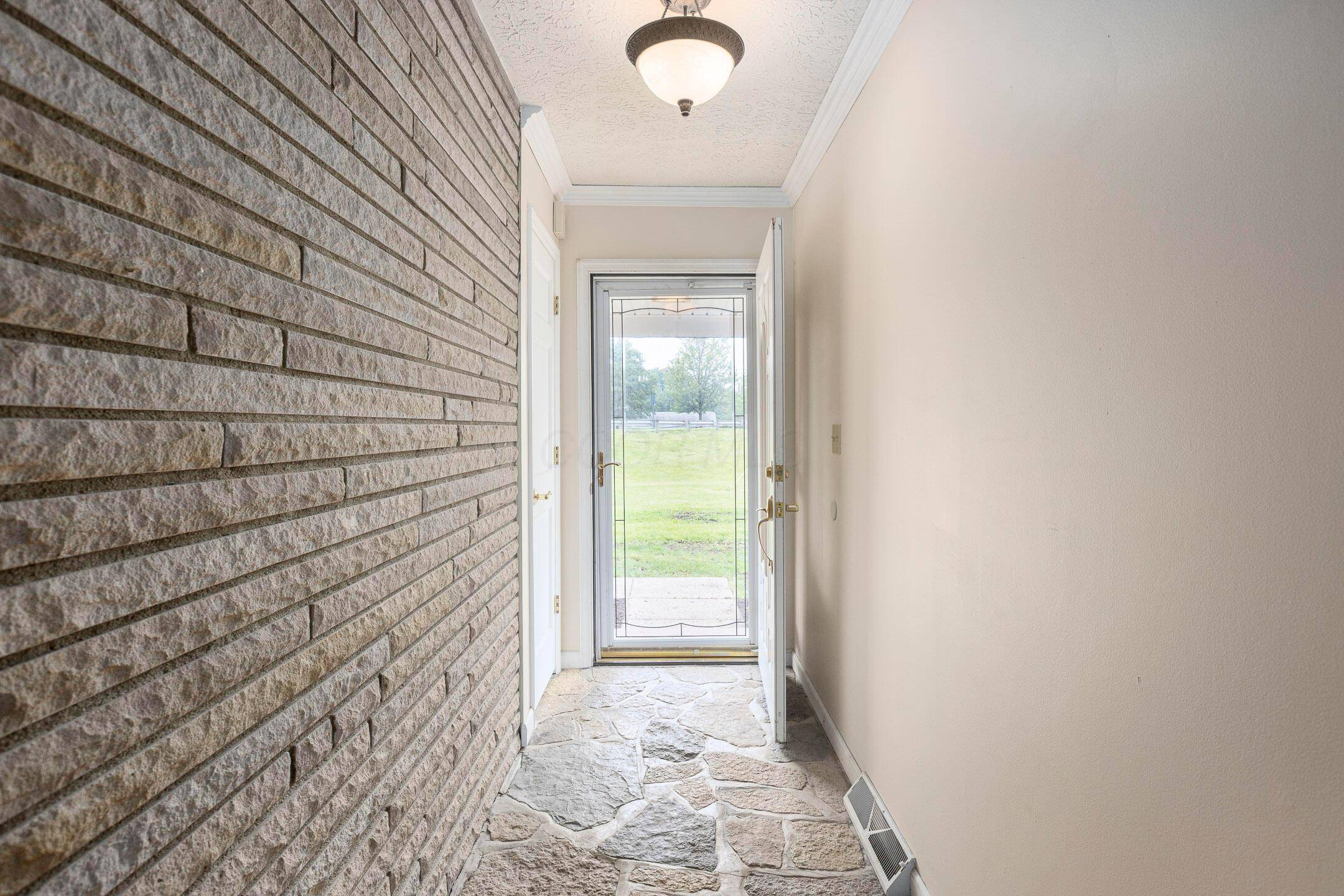 New Albany, OH 43054,6600 New Albany Condit Road