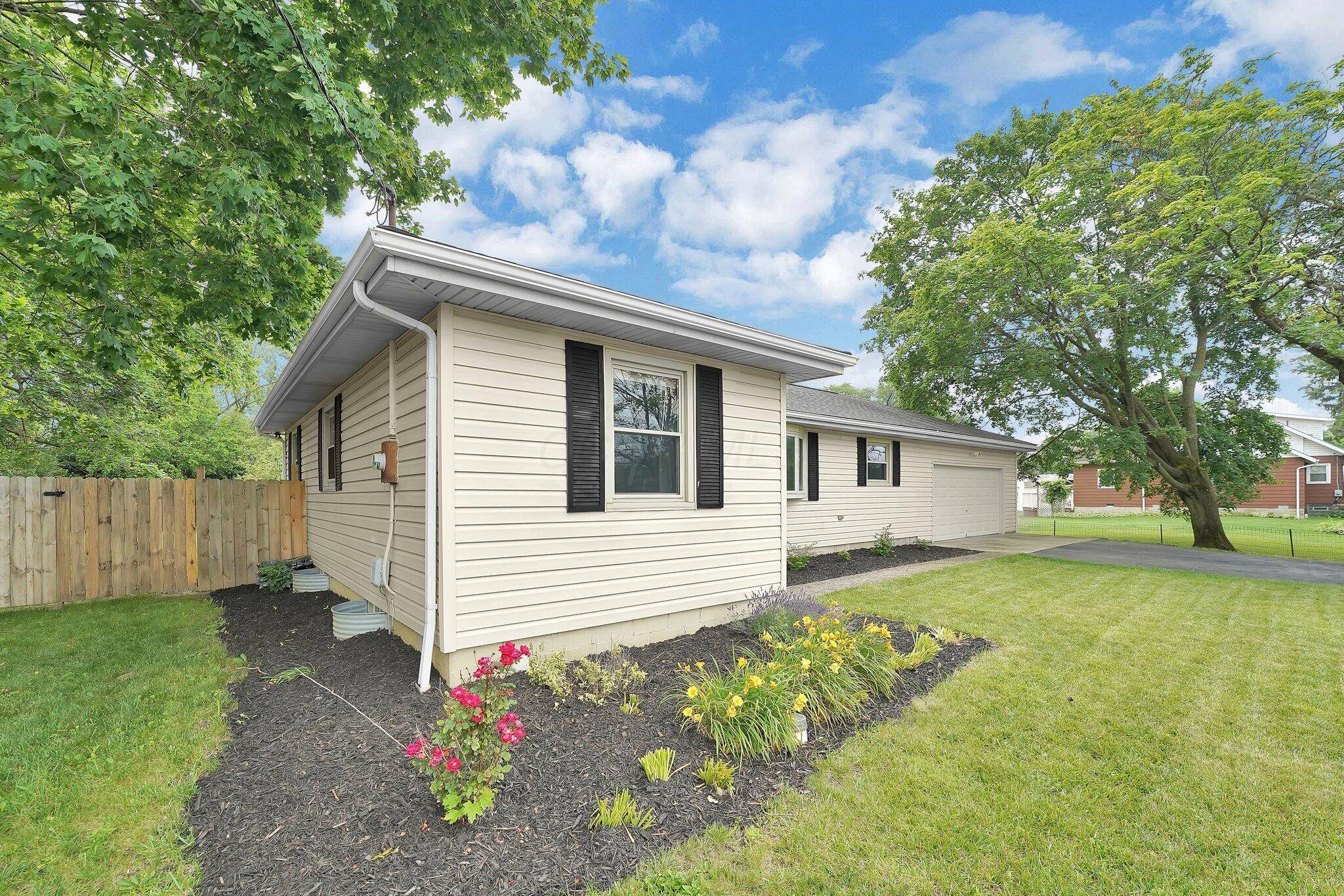 Dublin, OH 43016,5524 Cosgray Road