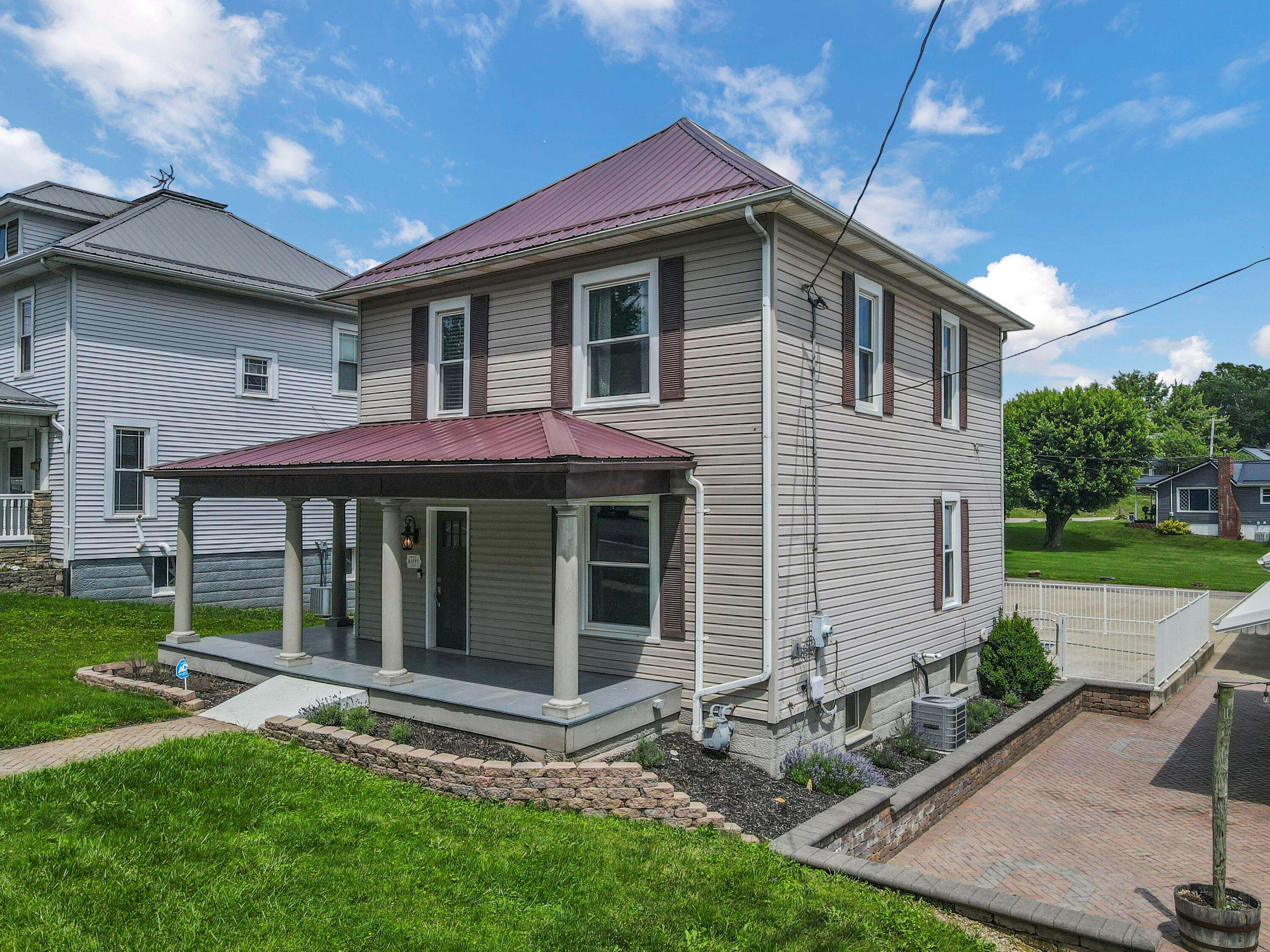 New Lexington, OH 43764,522 S Main Street