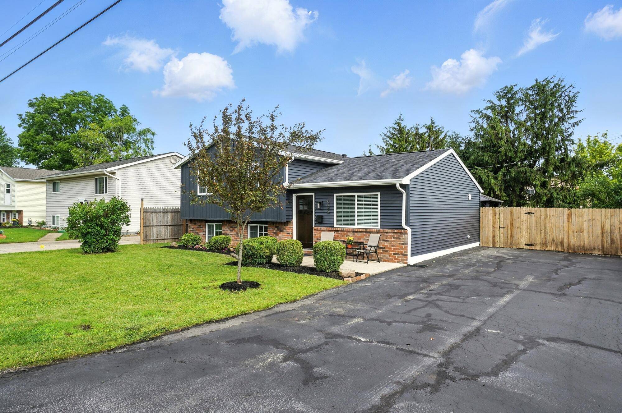 West Jefferson, OH 43162,636 London Road