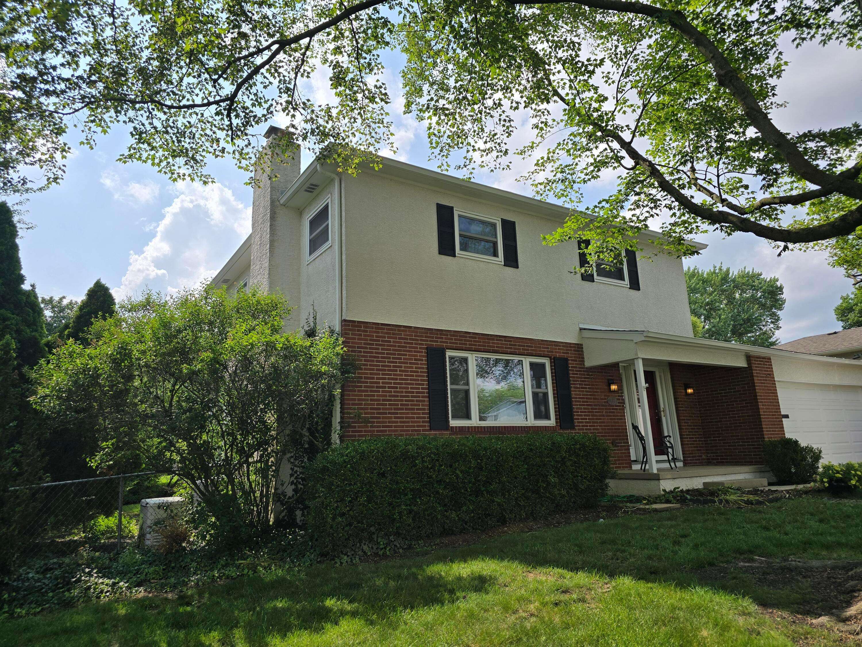 Columbus, OH 43221,2681 Montcalm Road