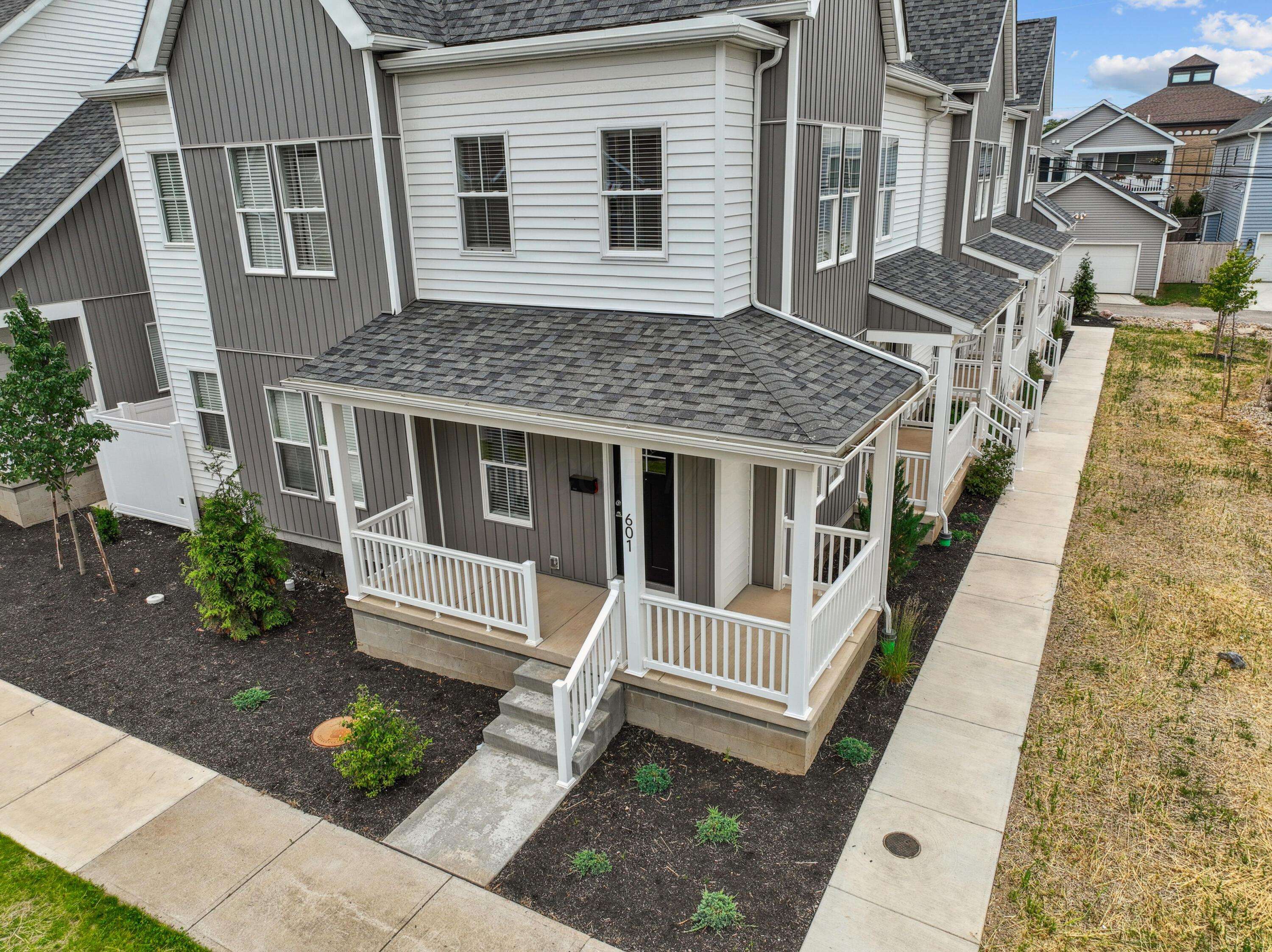 Columbus, OH 43222,601 W Rich Street #601