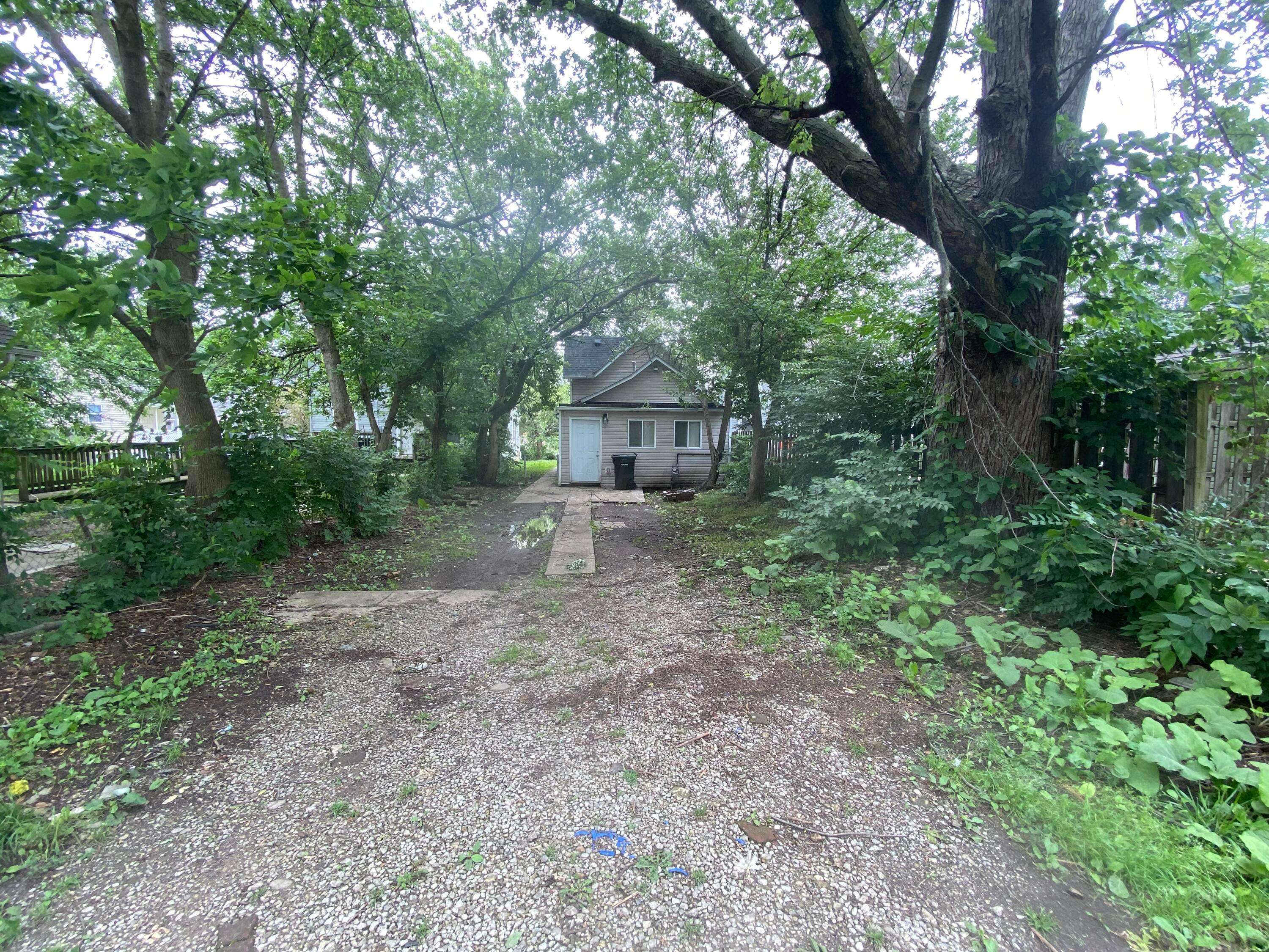Columbus, OH 43222,128 S Princeton Avenue
