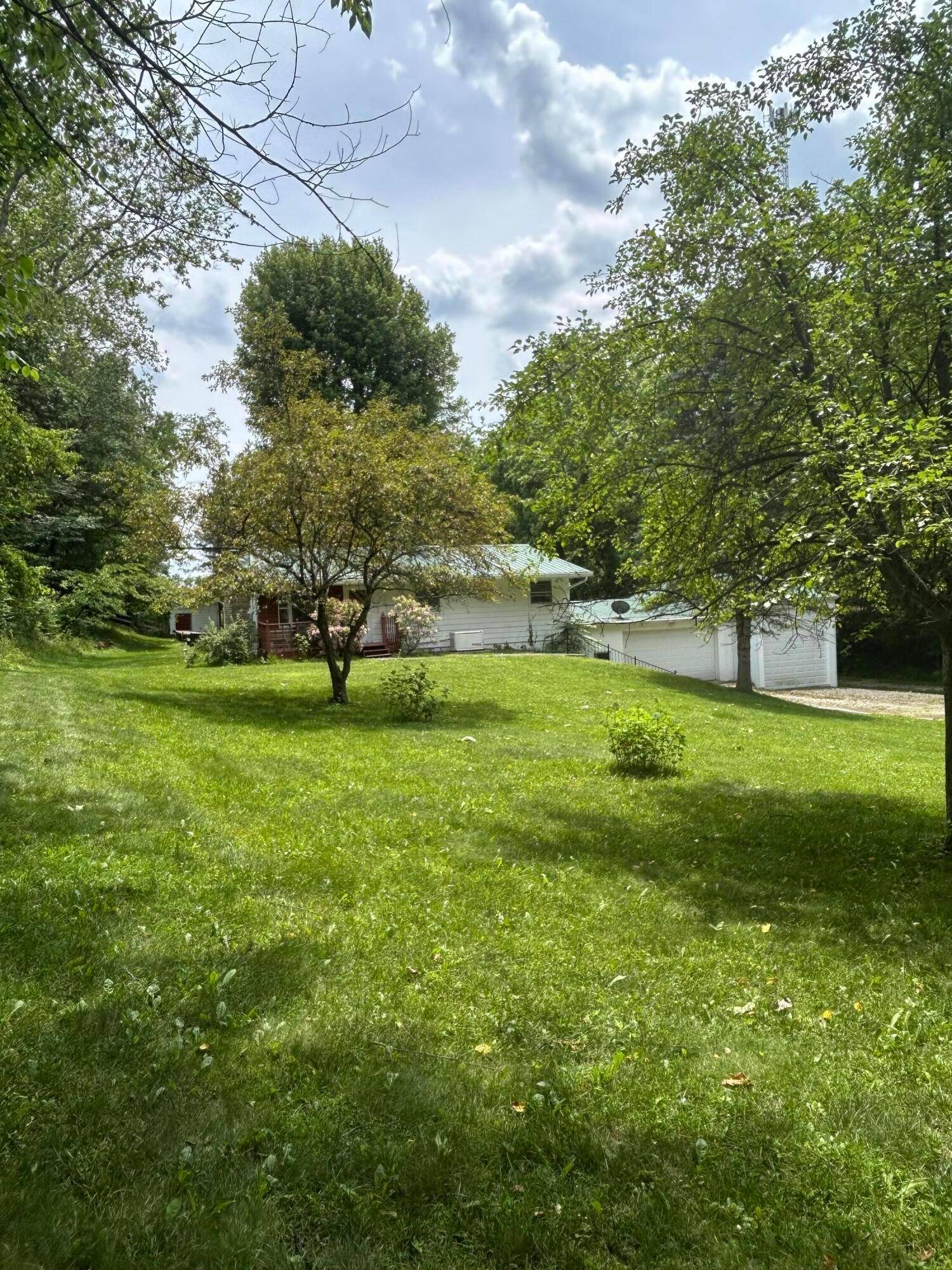 Johnstown, OH 43031,8797 Sadie Thomas Road