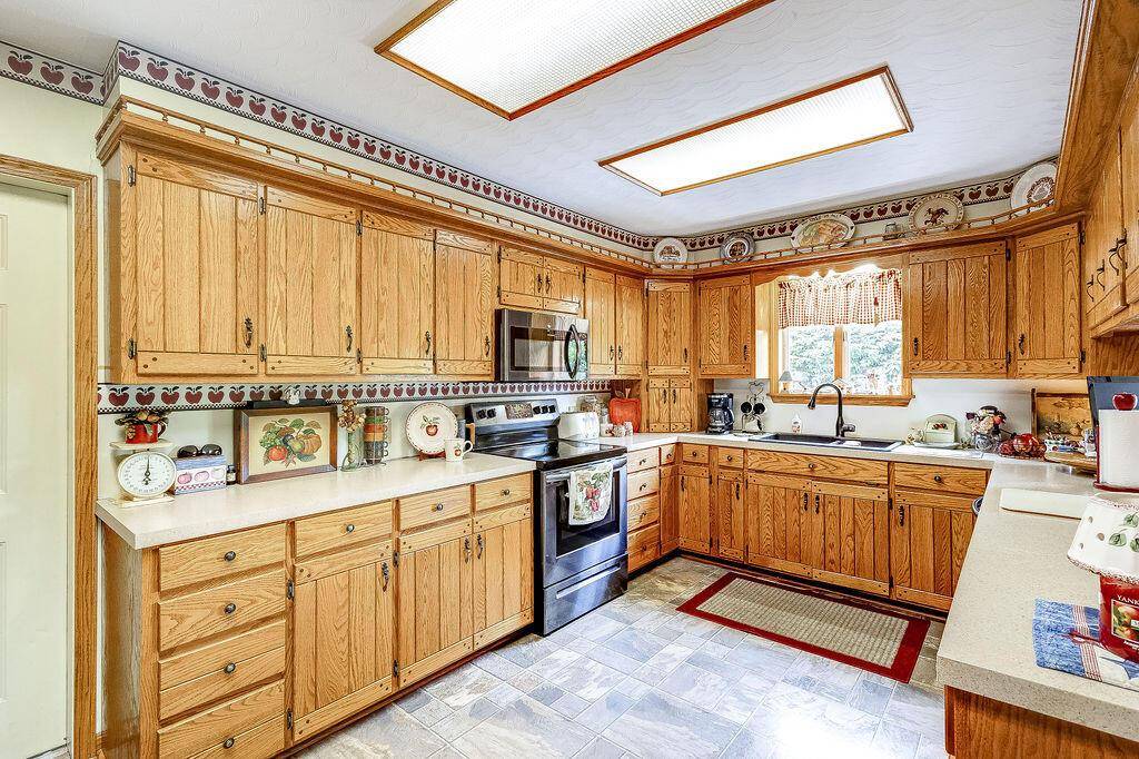 Howard, OH 43028,665 Highland Hills Drive