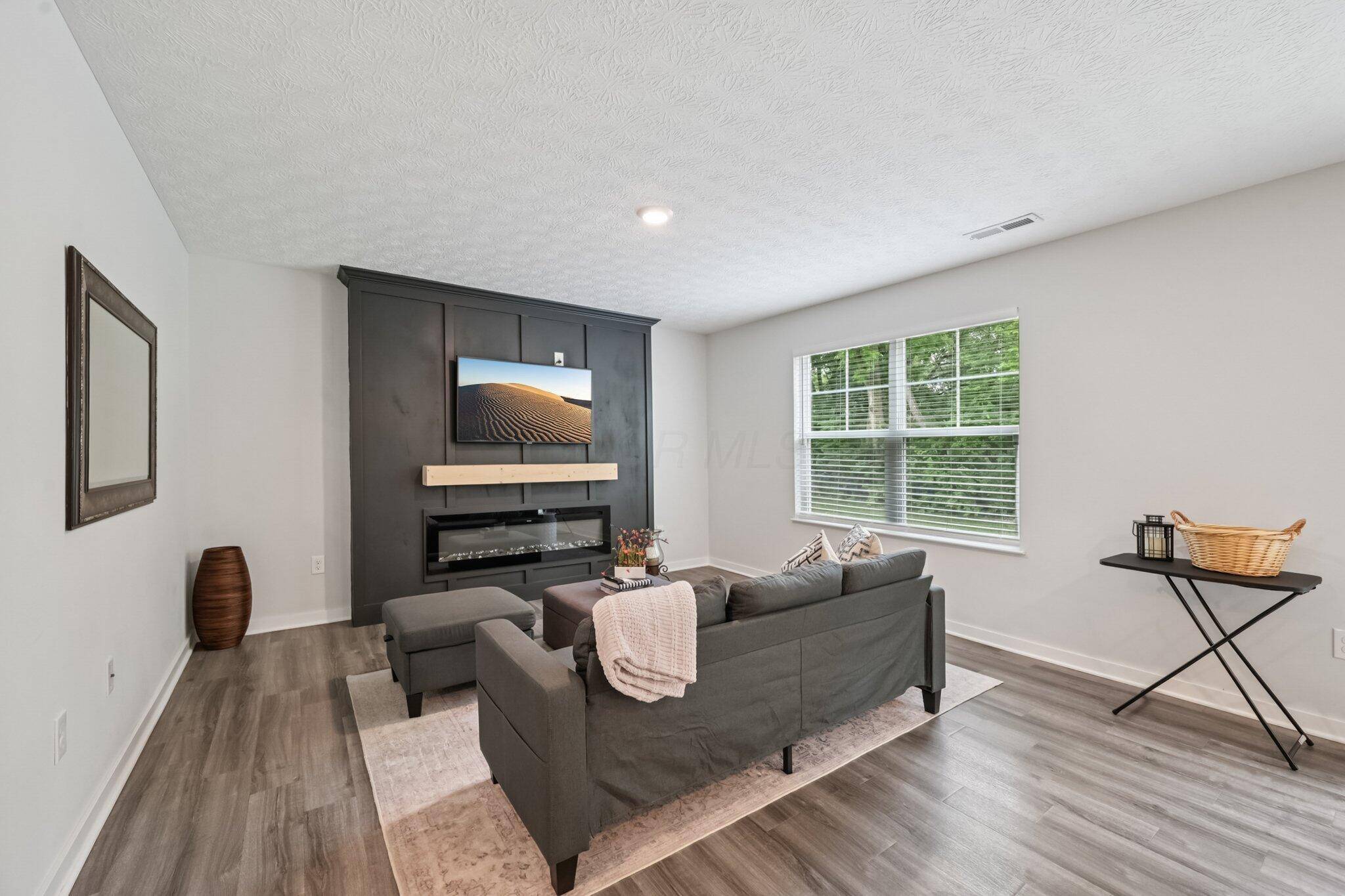 Columbus, OH 43232,5987 Hollett Drive