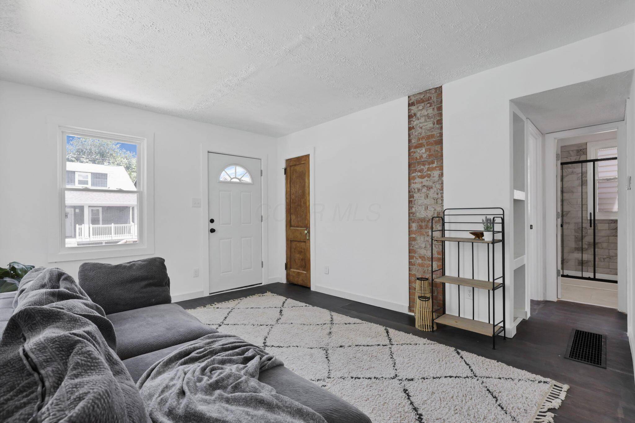 Columbus, OH 43204,439 S Warren Avenue