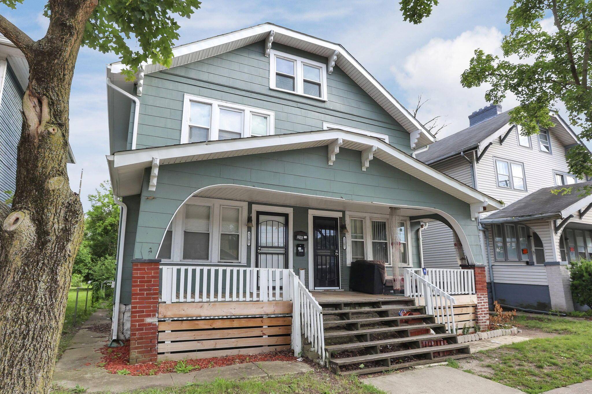 Columbus, OH 43223,22052207 Sullivant Avenue