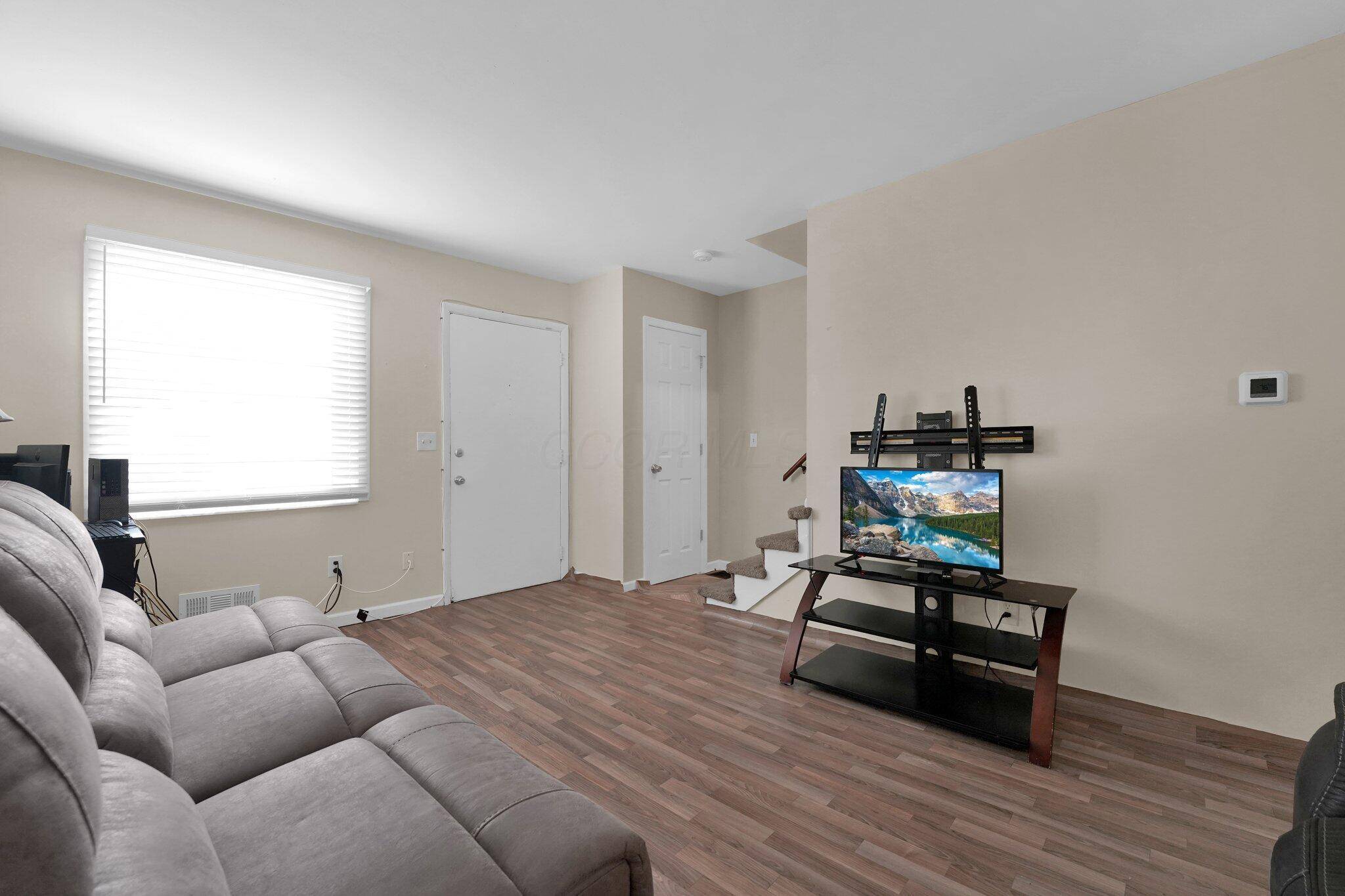 Columbus, OH 43229,5738 Beechcroft Road #L