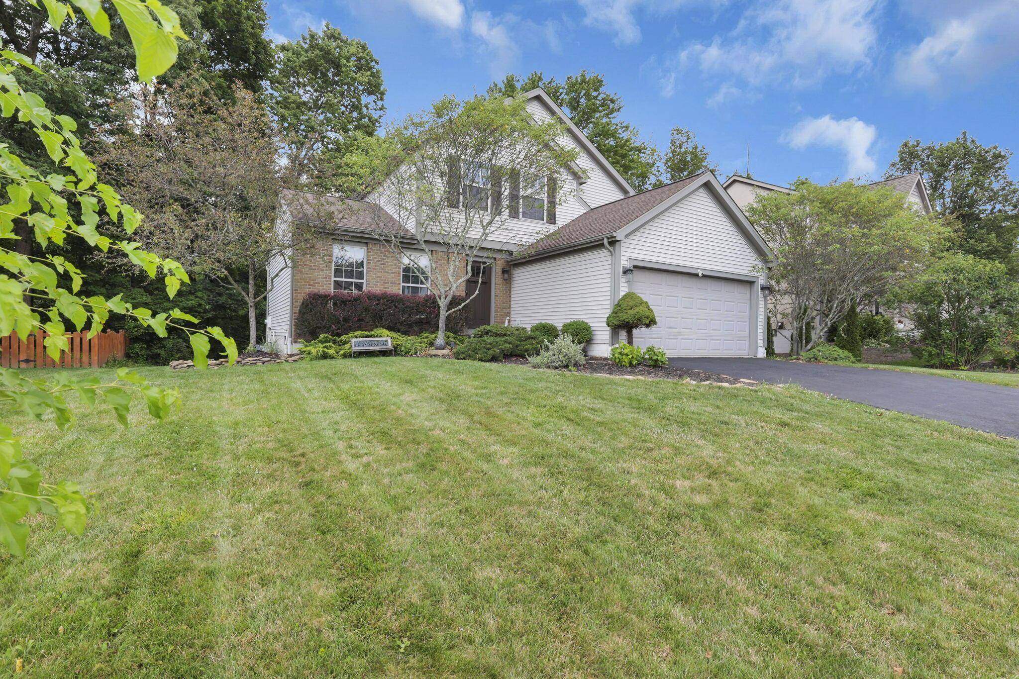 Pataskala, OH 43062,437 Barrington Ridge