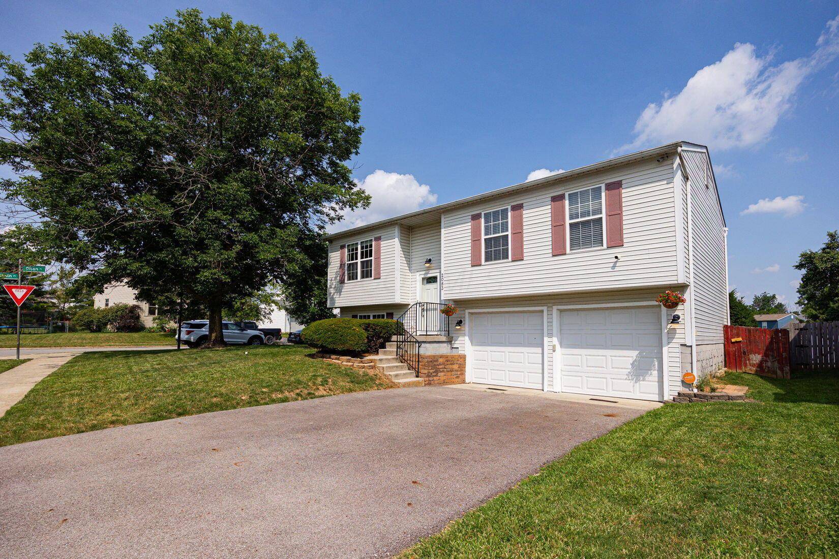 Grove City, OH 43123,2083 Manley Way
