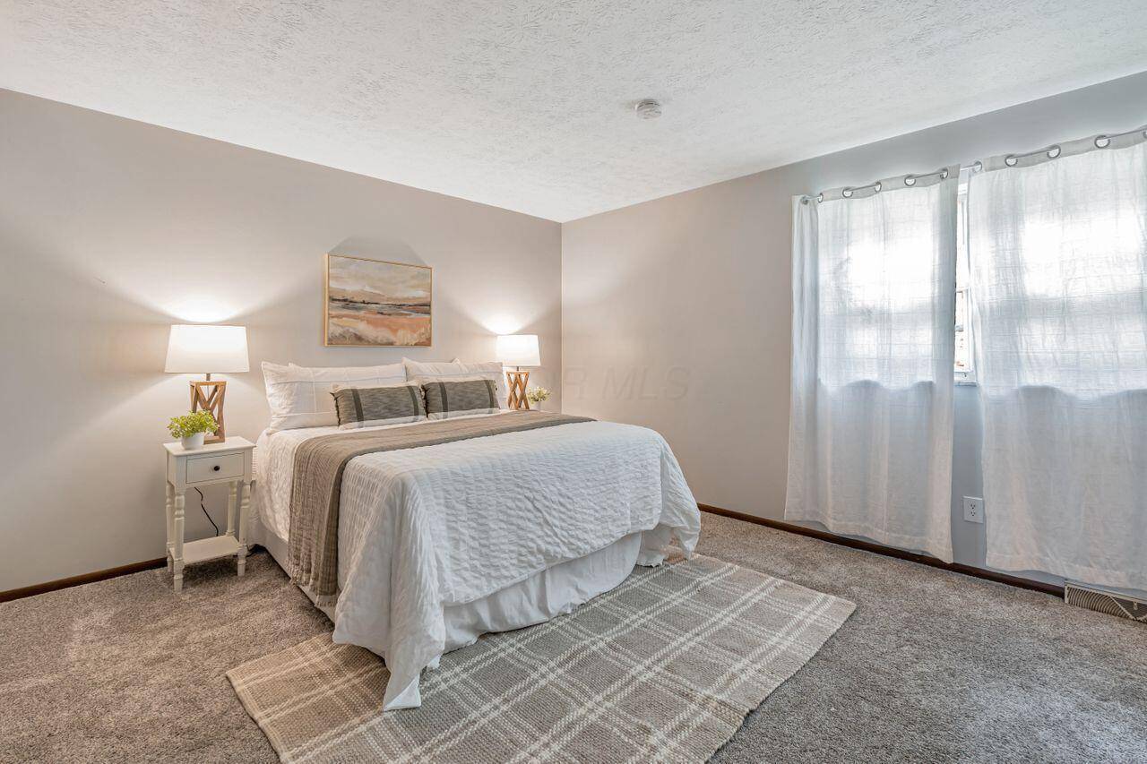 Hilliard, OH 43026,7472 Davis Road