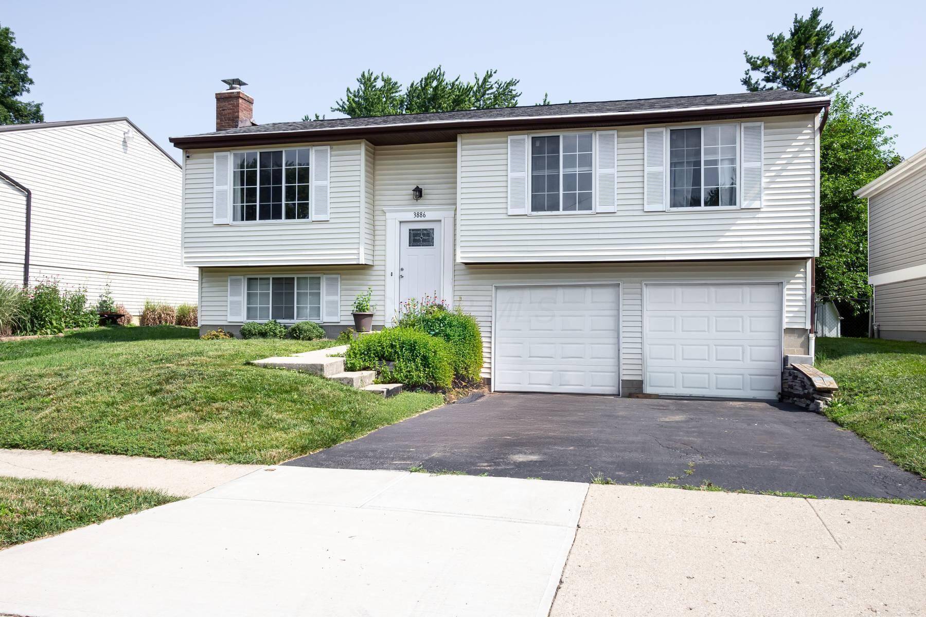 Columbus, OH 43204,3886 Farm Brook Lane