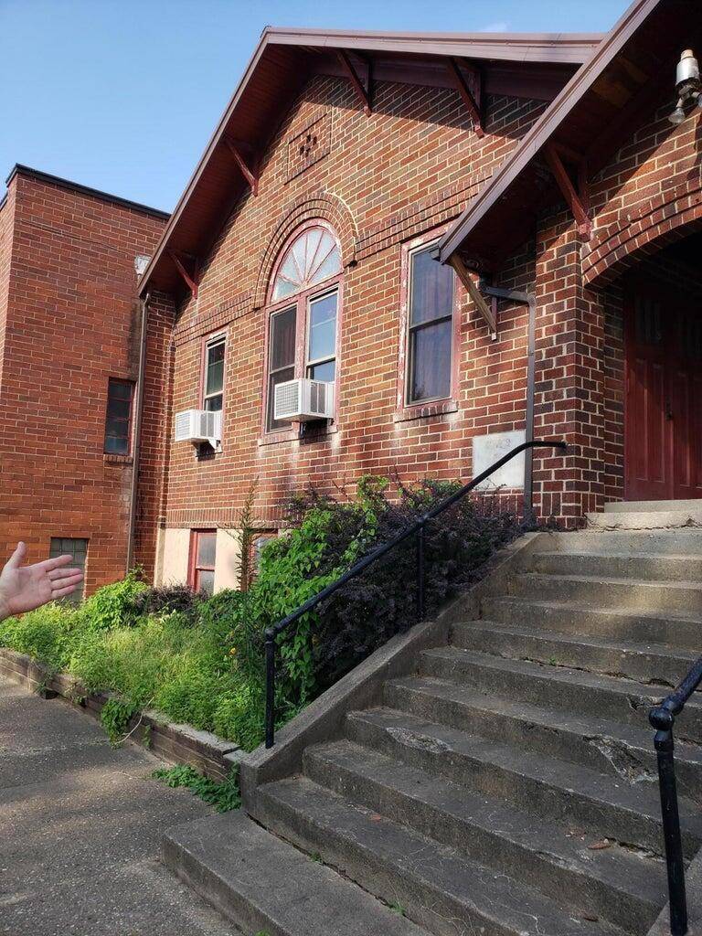 Logan, OH 43138,321 E Hunter Street