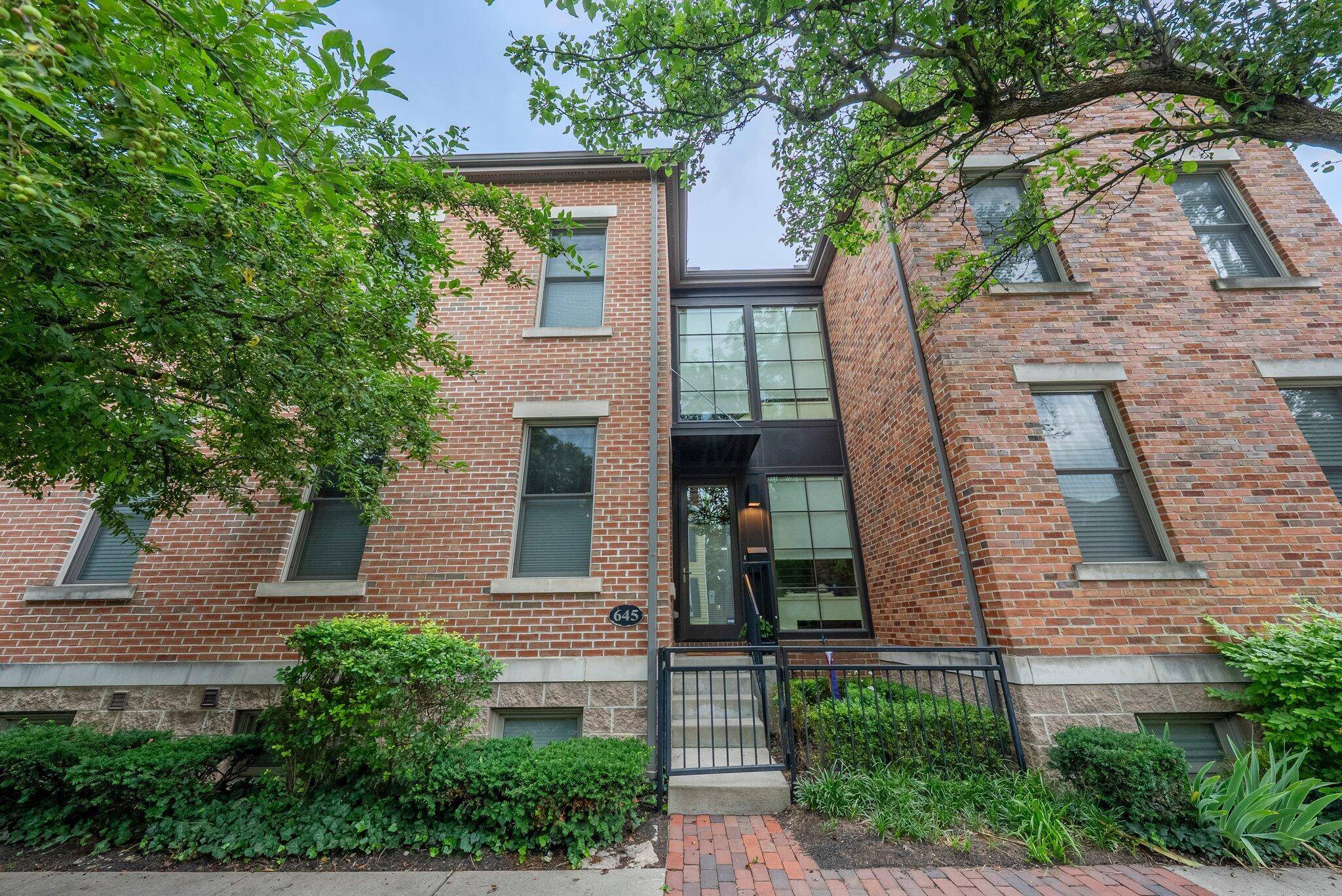 Columbus, OH 43206,645 S Grant Avenue #18