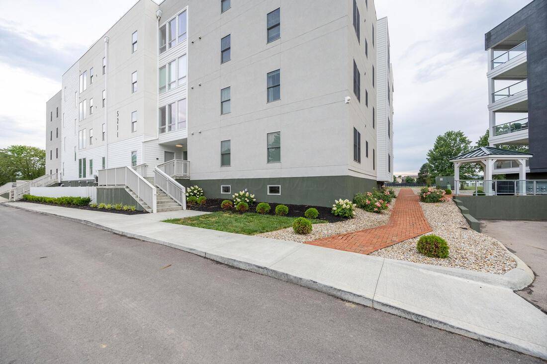 Westerville, OH 43081,5211 Highpointe Lakes Drive #7105