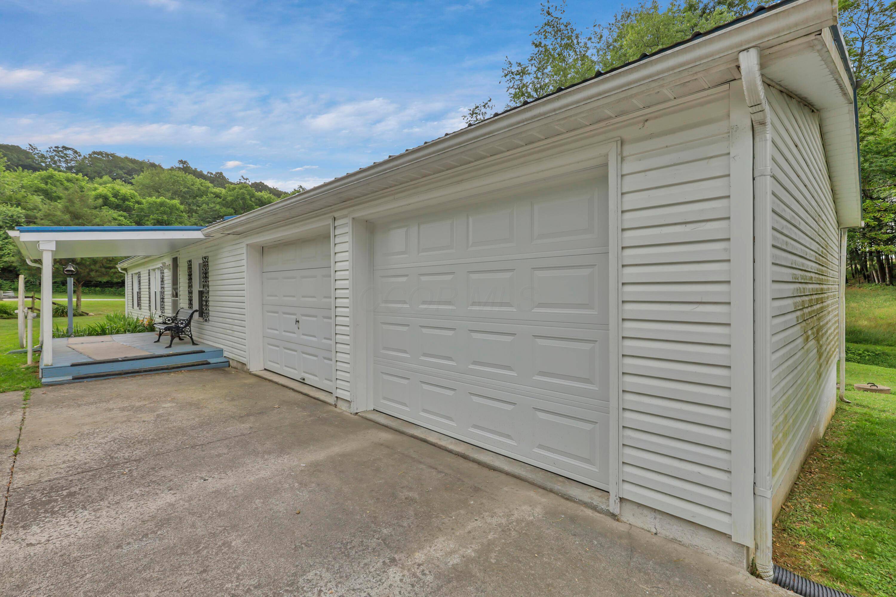Saint Louisville, OH 43071,6929 Hillcrest Road