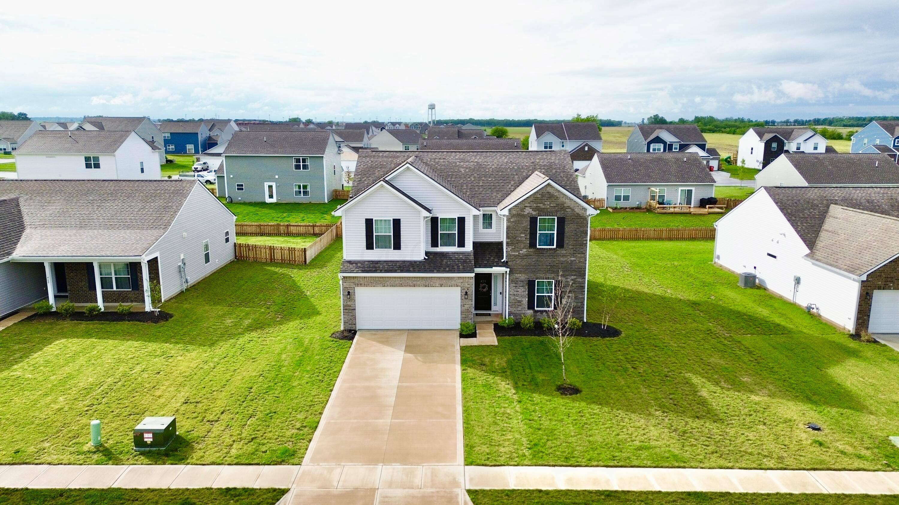 London, OH 43140,458 Quincy Circle