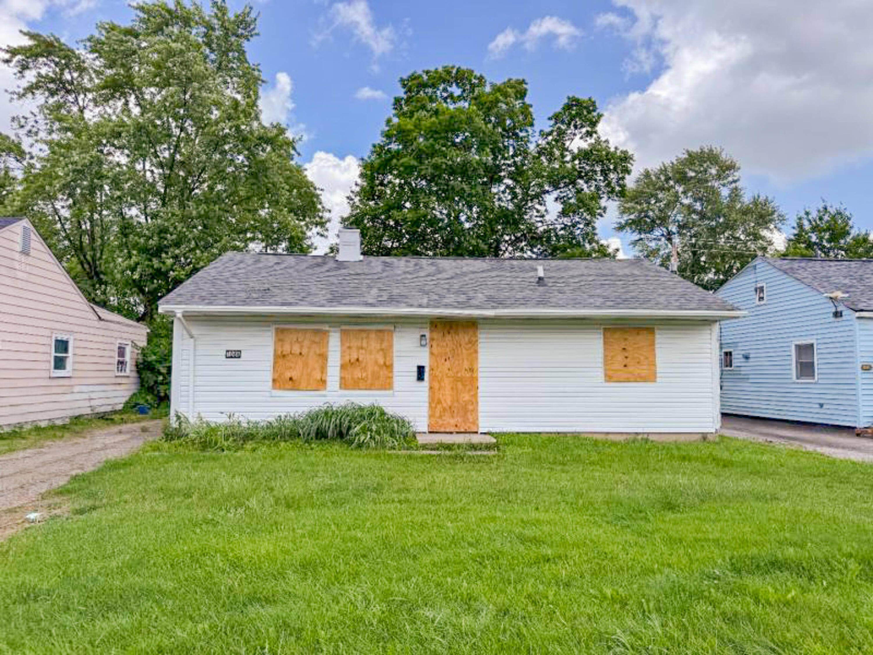 Columbus, OH 43227,1048 S James Road