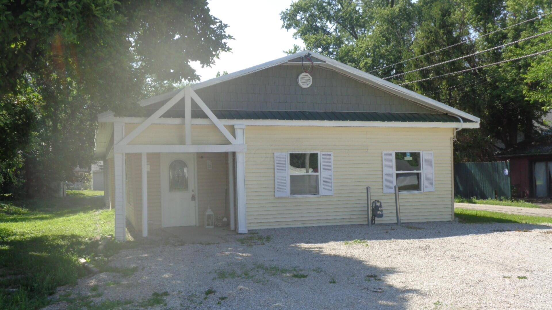 Ashley, OH 43003,1 S Central Street