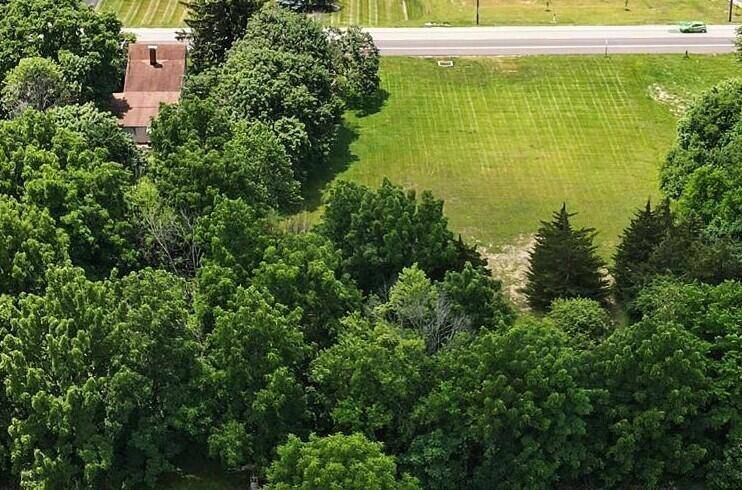 London, OH 43140,292 N Main Street