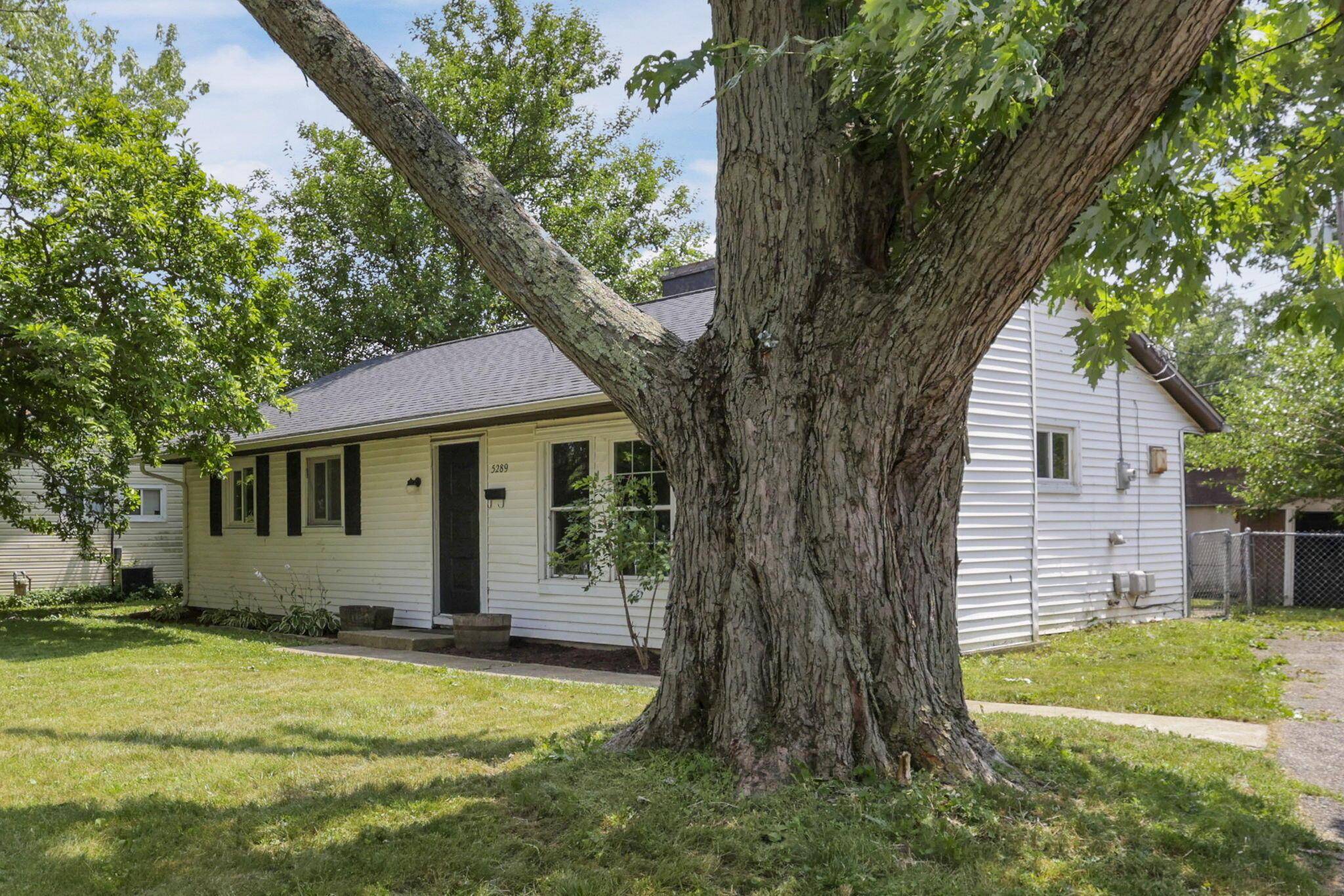 Hilliard, OH 43026,5289 Crescent Drive